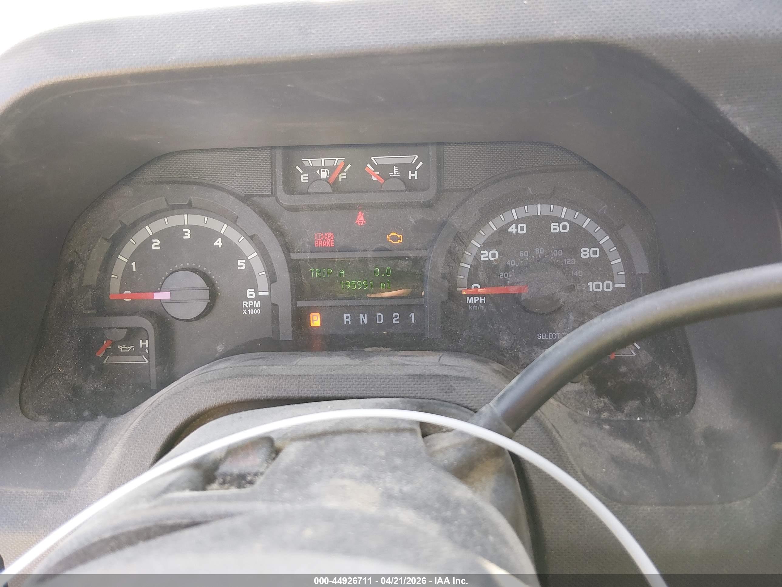 FORD E-150 image 7