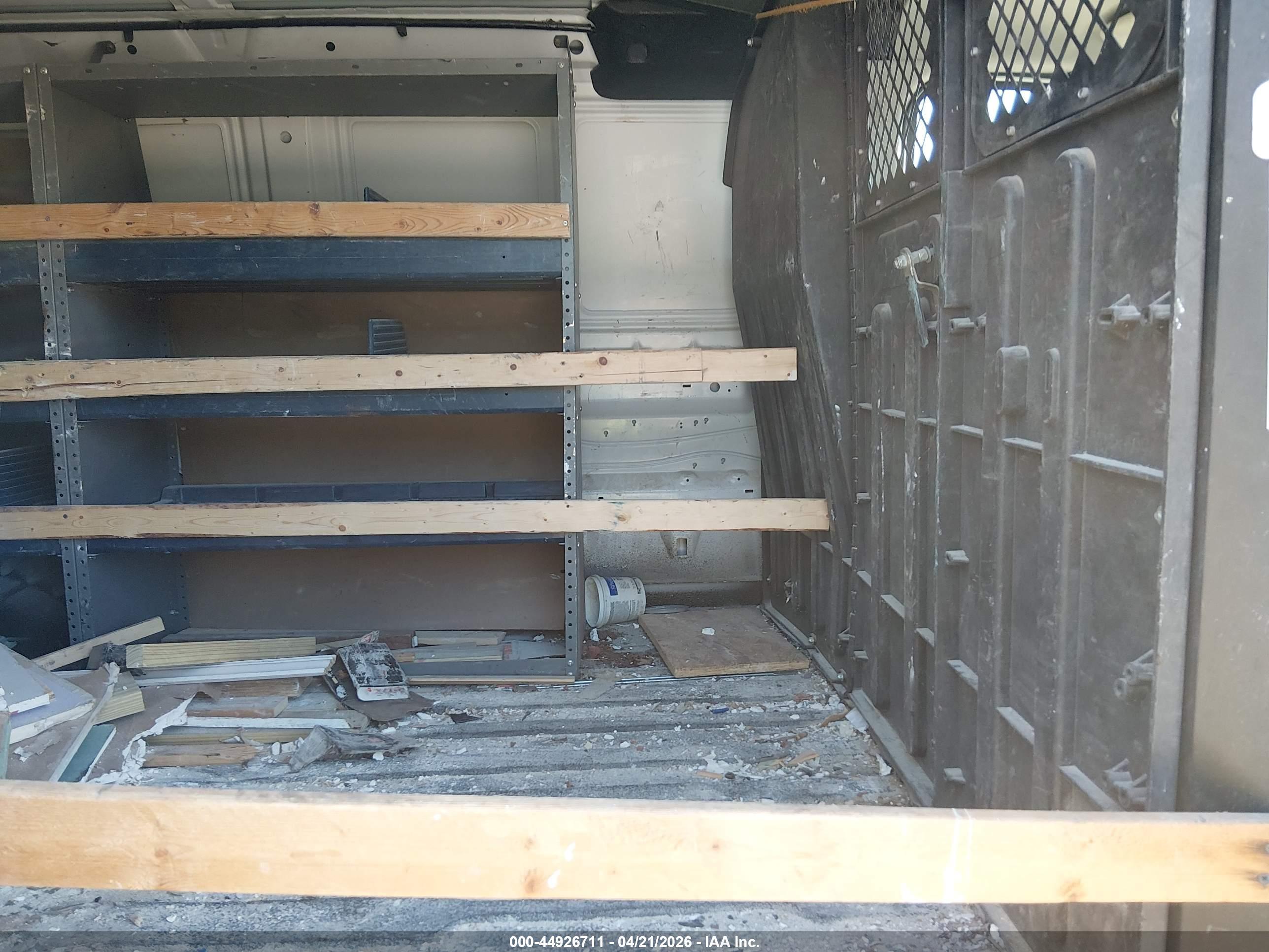 FORD E-150 image 8