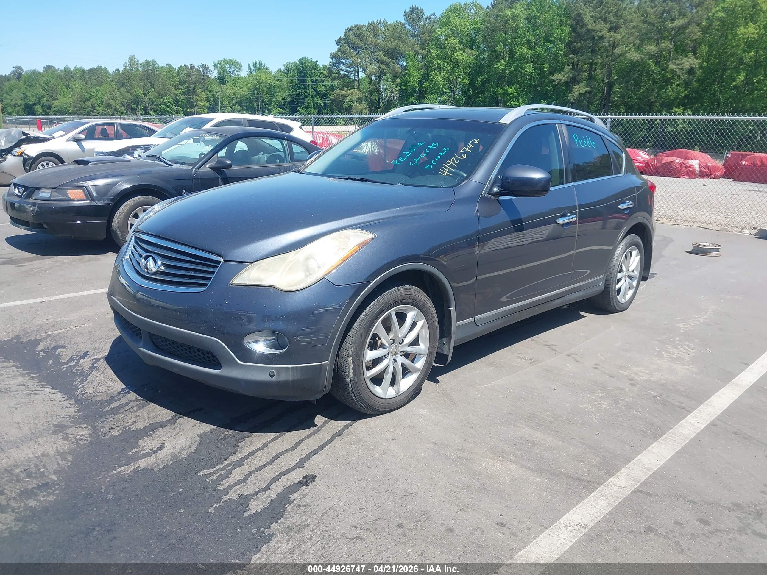 INFINITI EX35 image 2