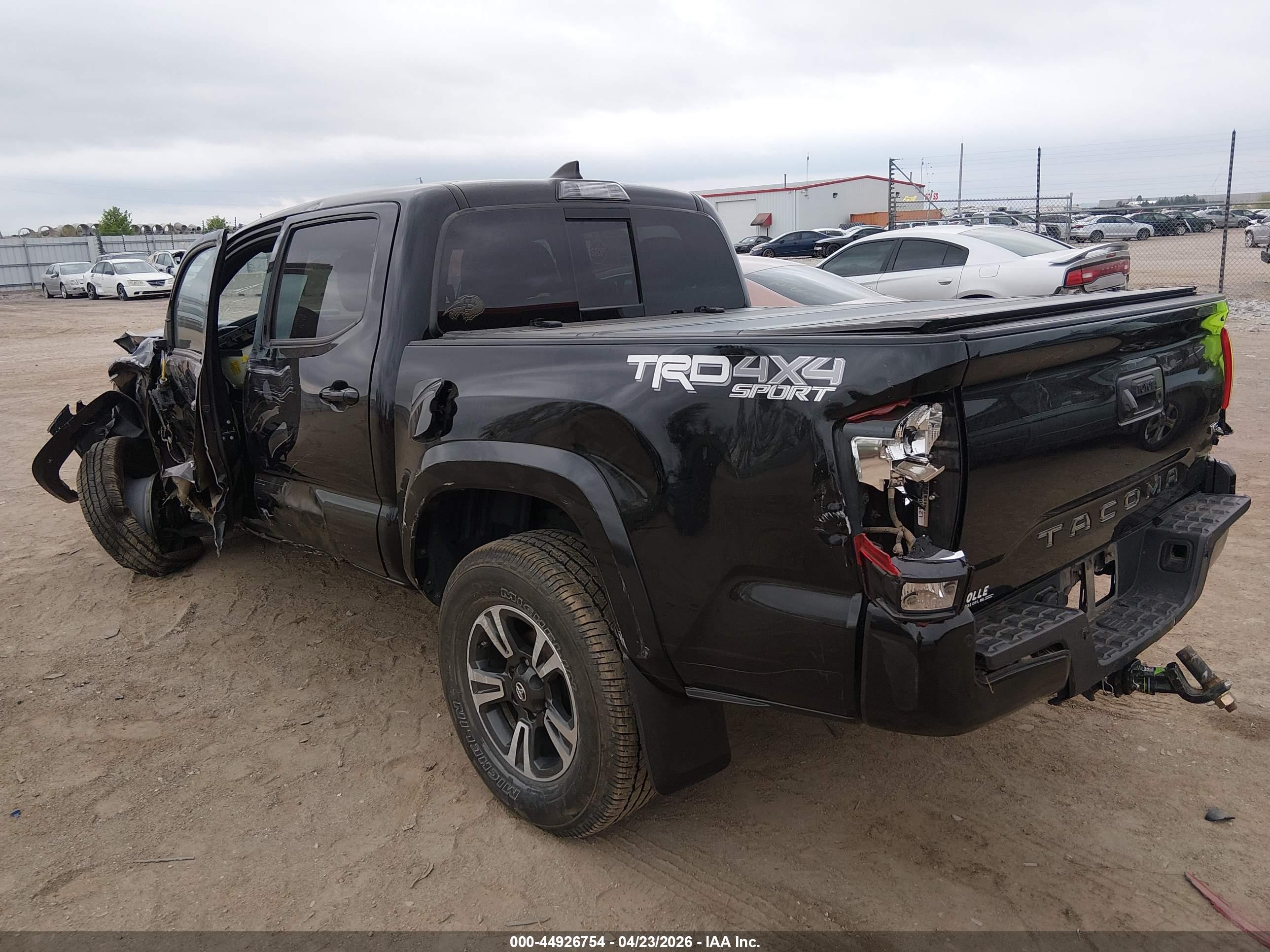 TOYOTA TACOMA image 3