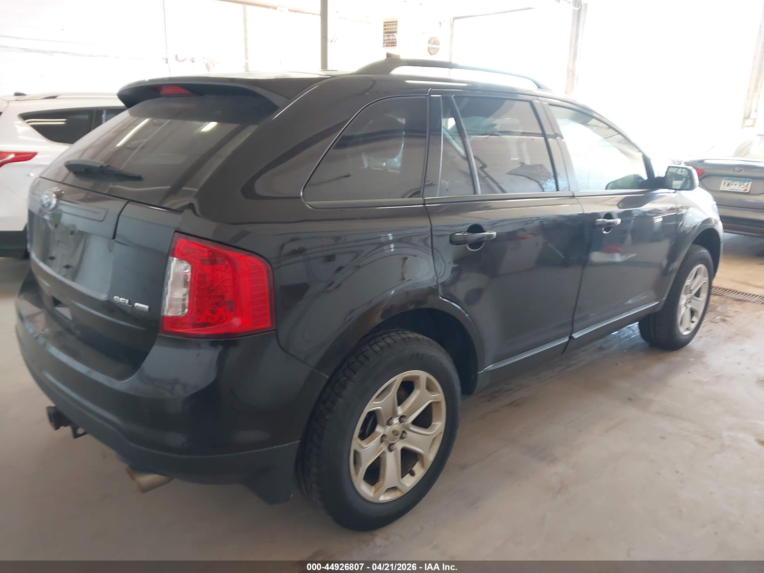 FORD EDGE image 4