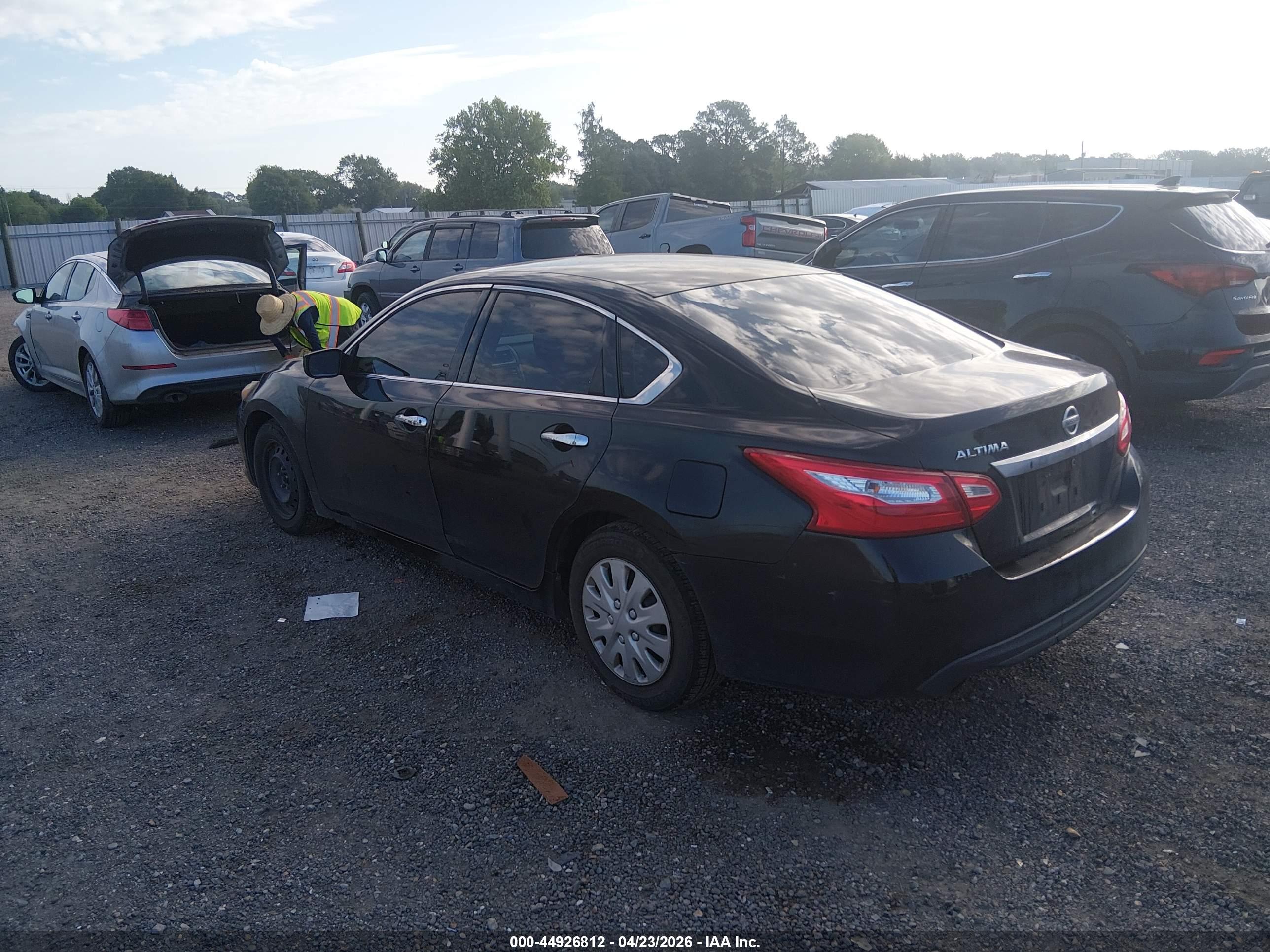 NISSAN ALTIMA image 3