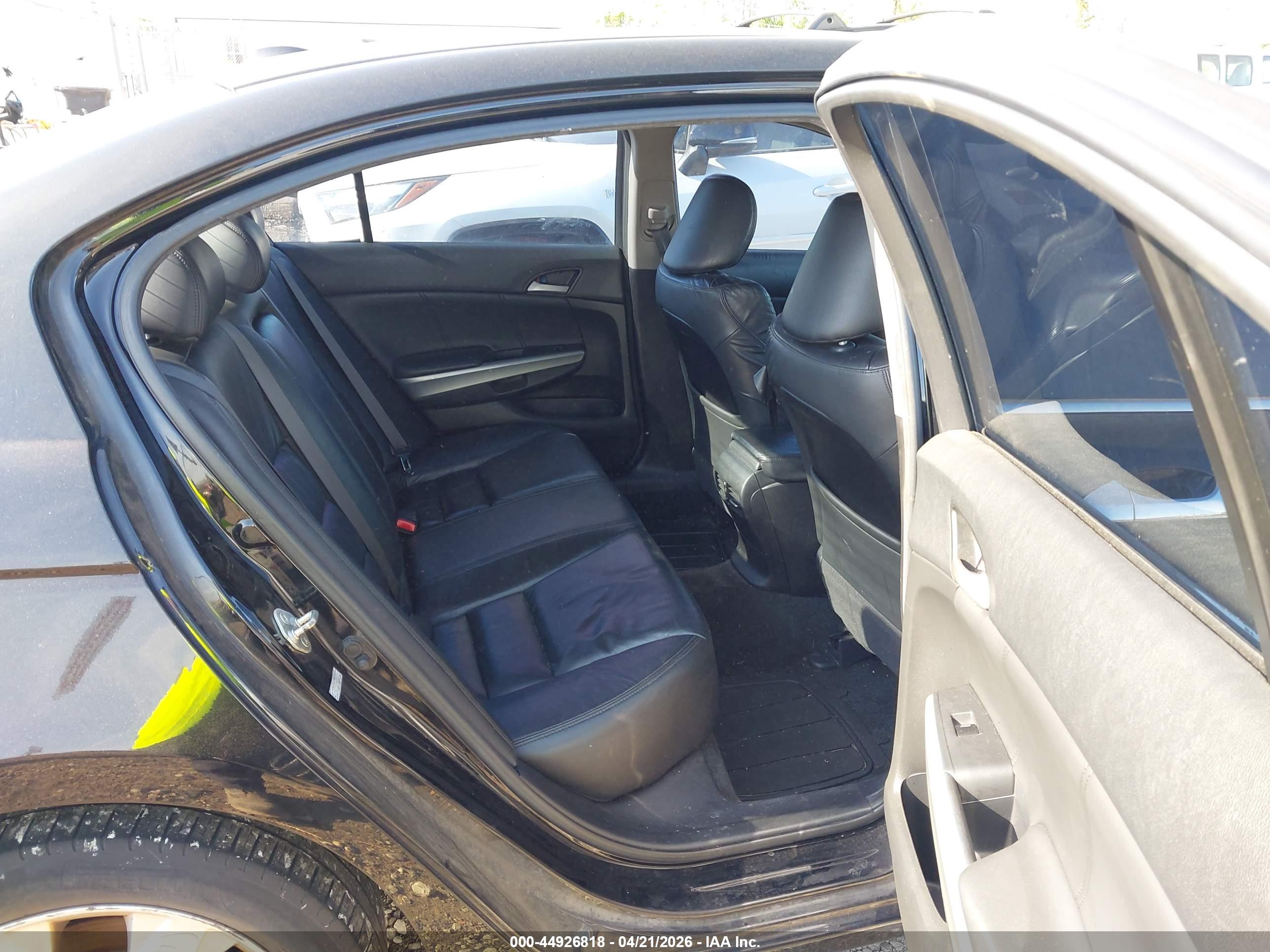 HONDA ACCORD image 8