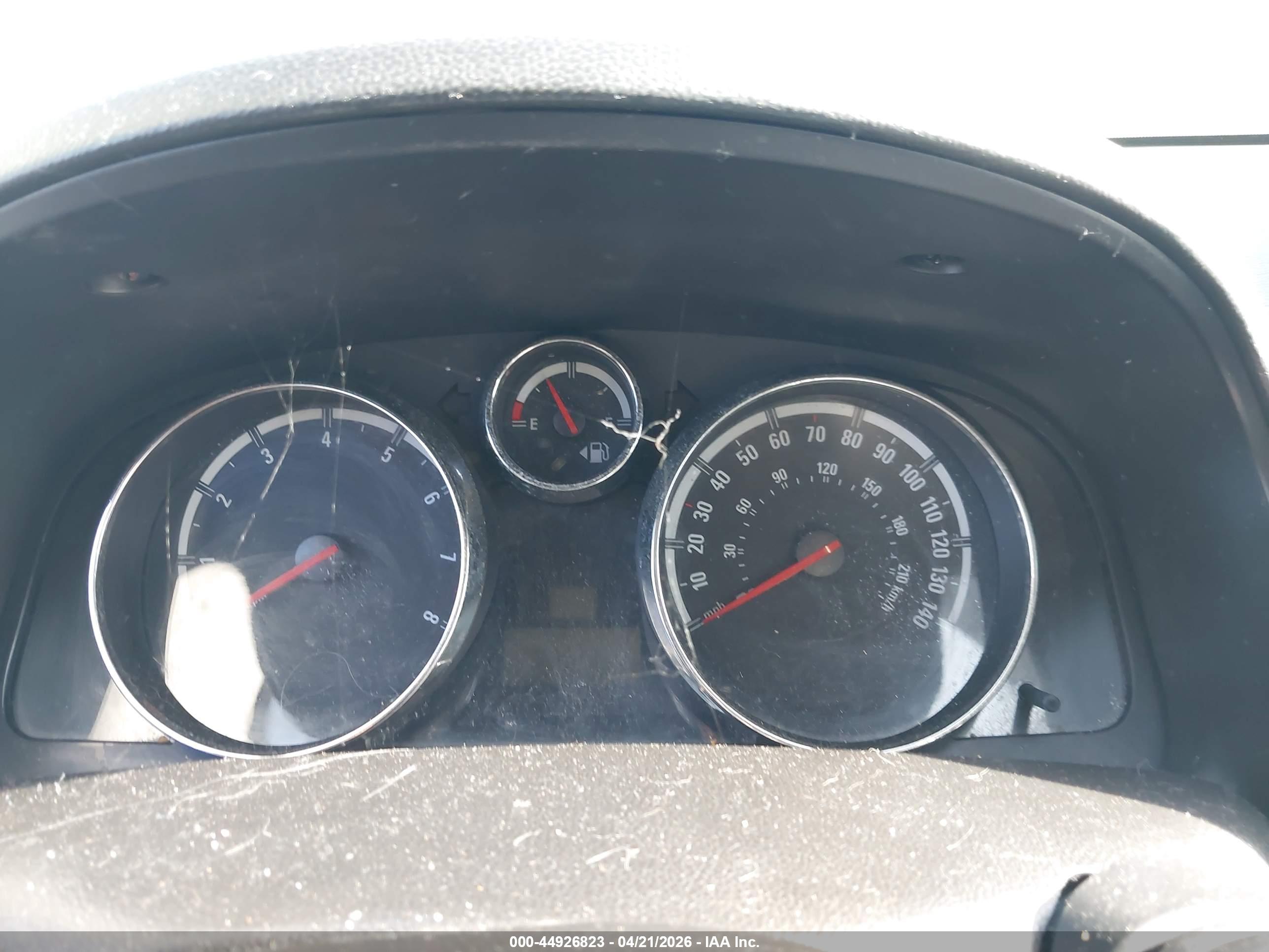 SATURN VUE image 7