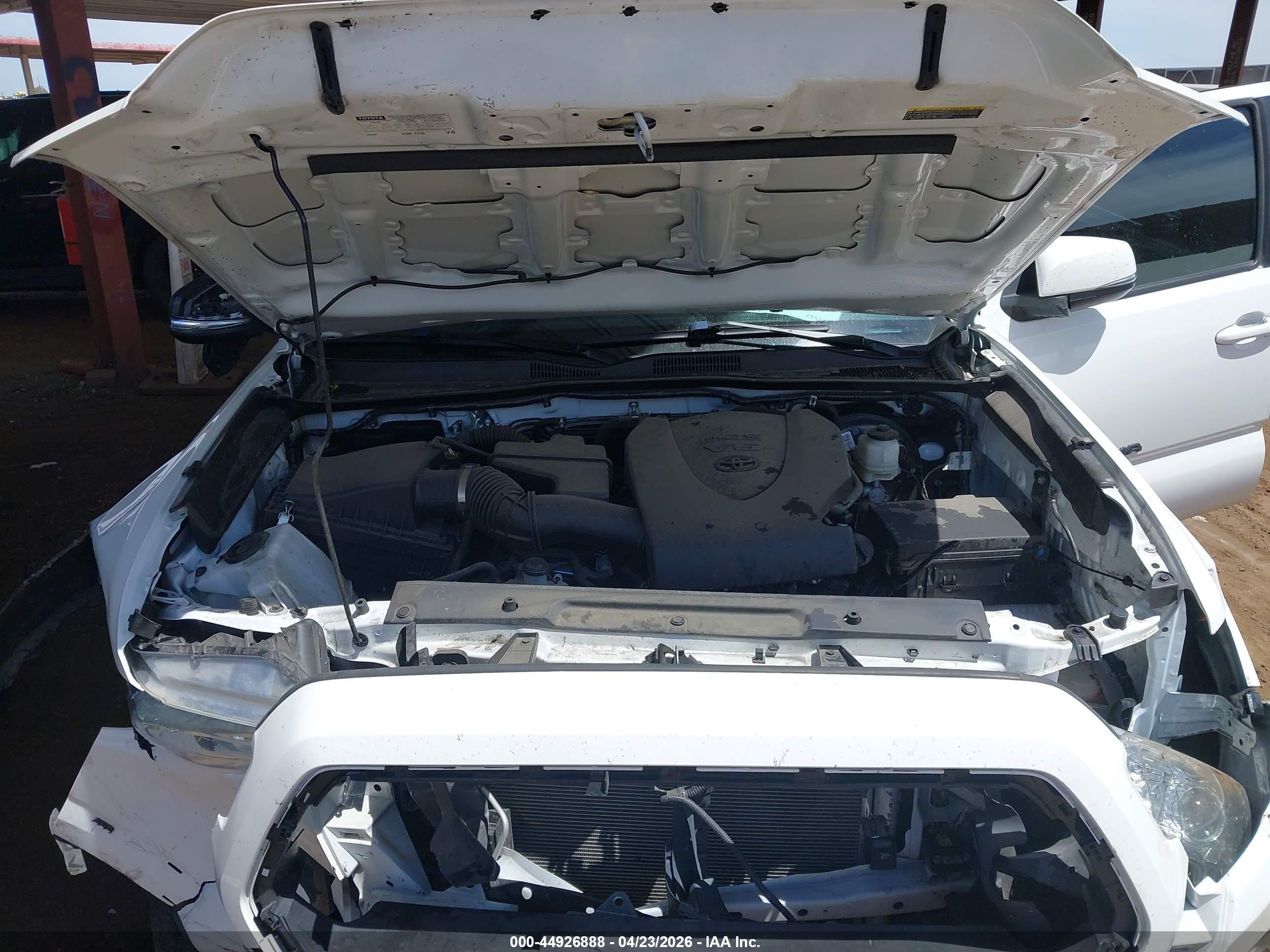 TOYOTA TACOMA image 10