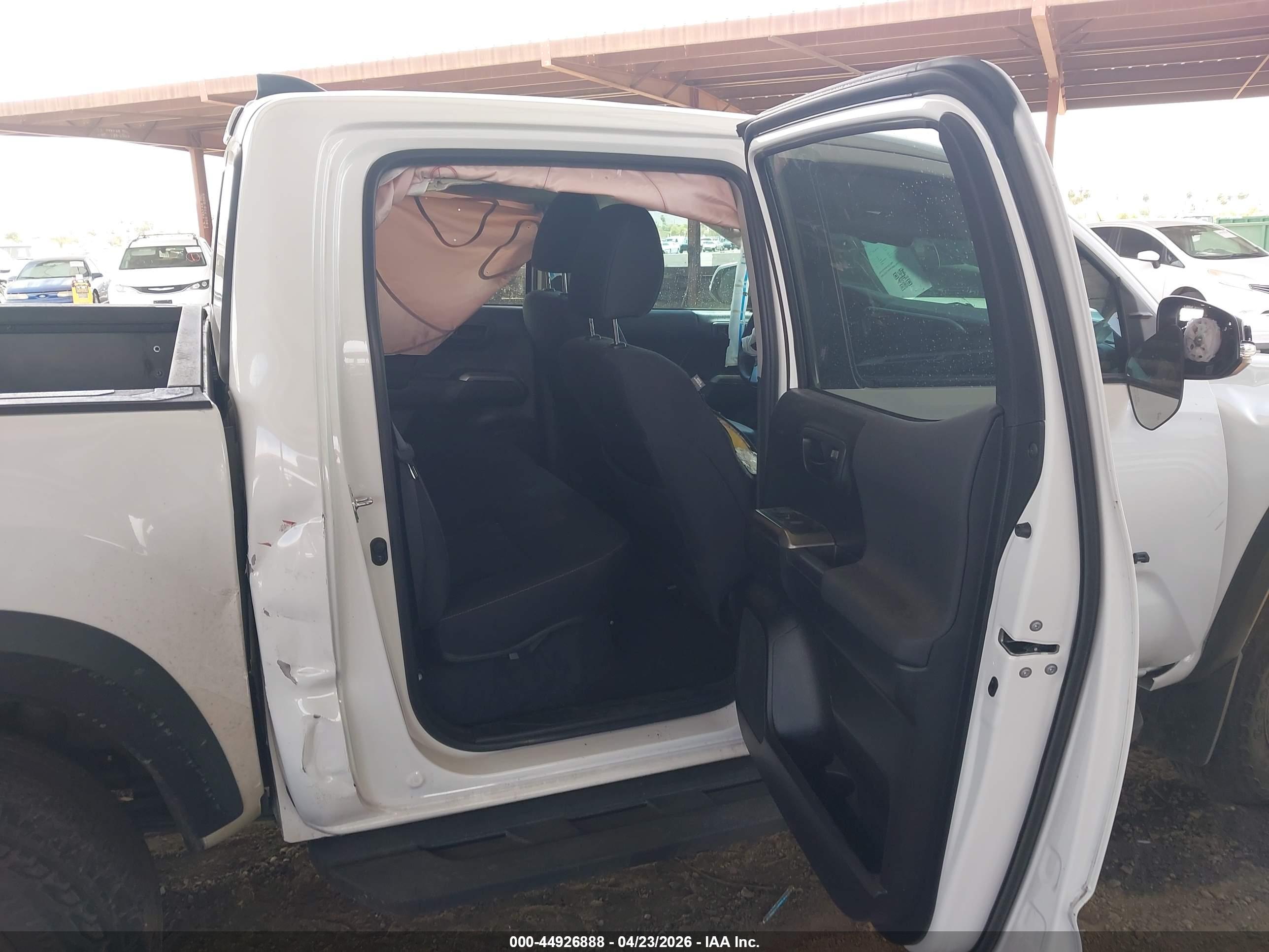 TOYOTA TACOMA image 8