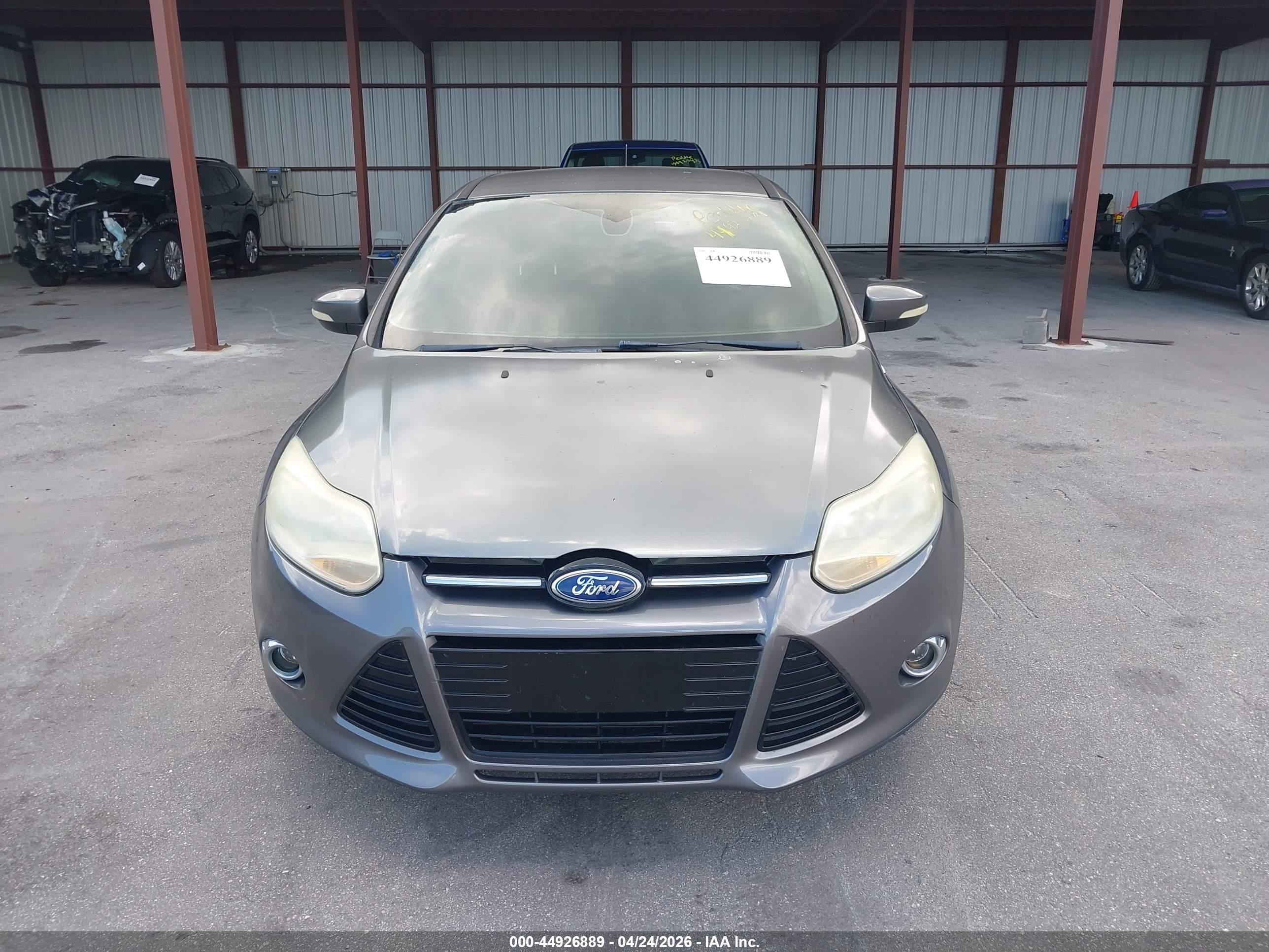 FORD FOCUS image 6