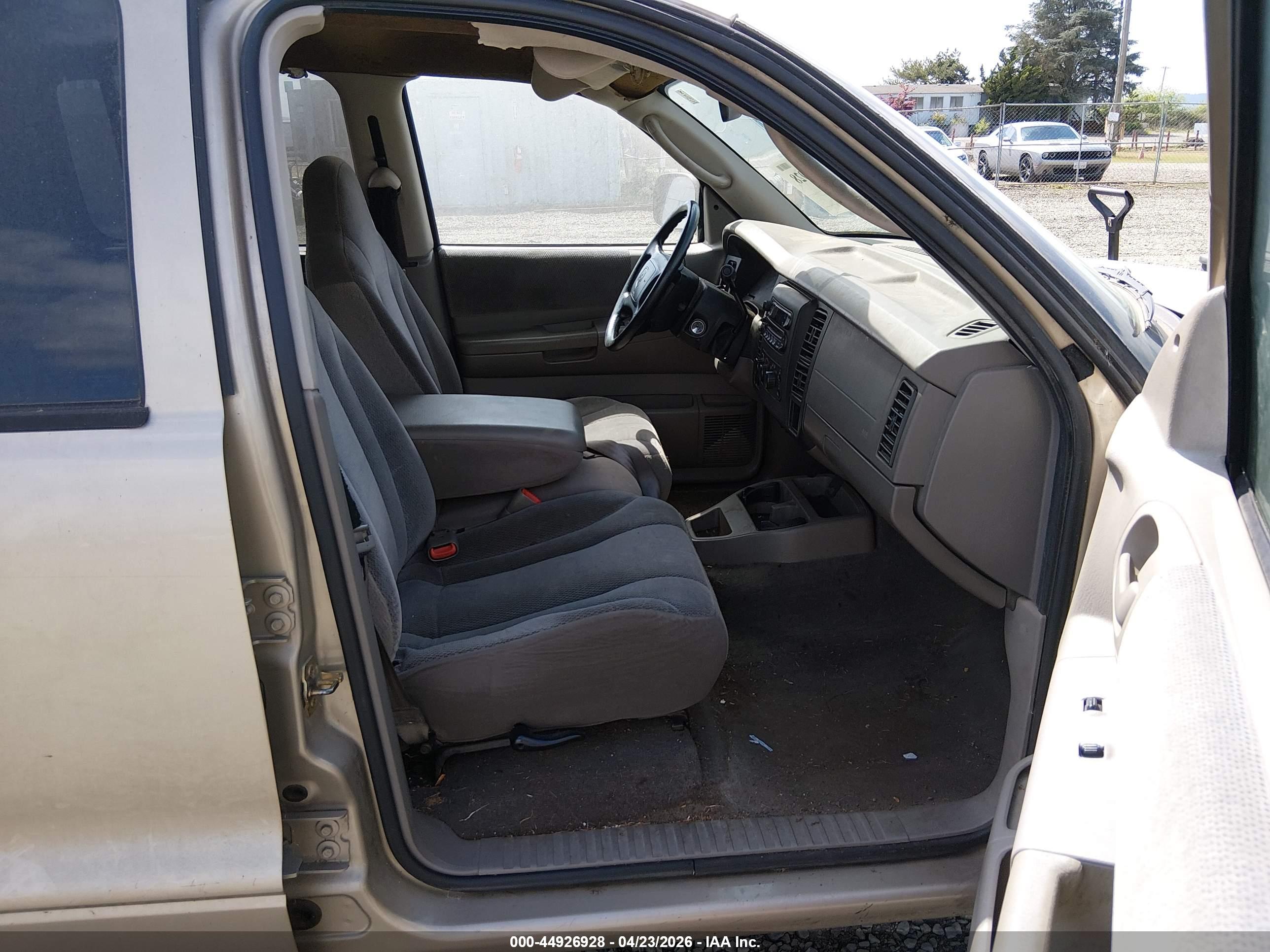 DODGE DAKOTA image 5
