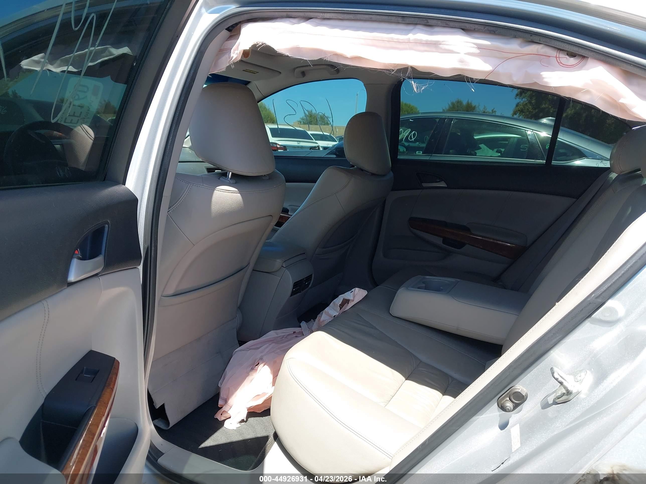 HONDA ACCORD image 8
