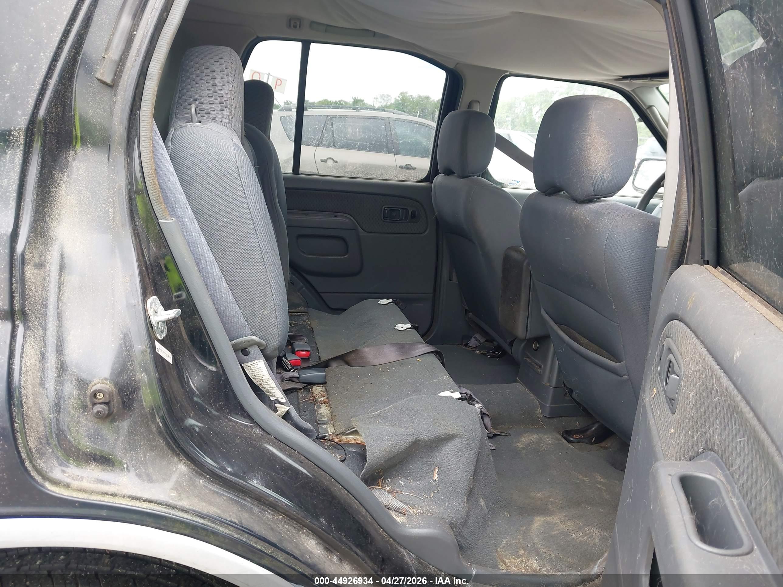 NISSAN XTERRA image 8