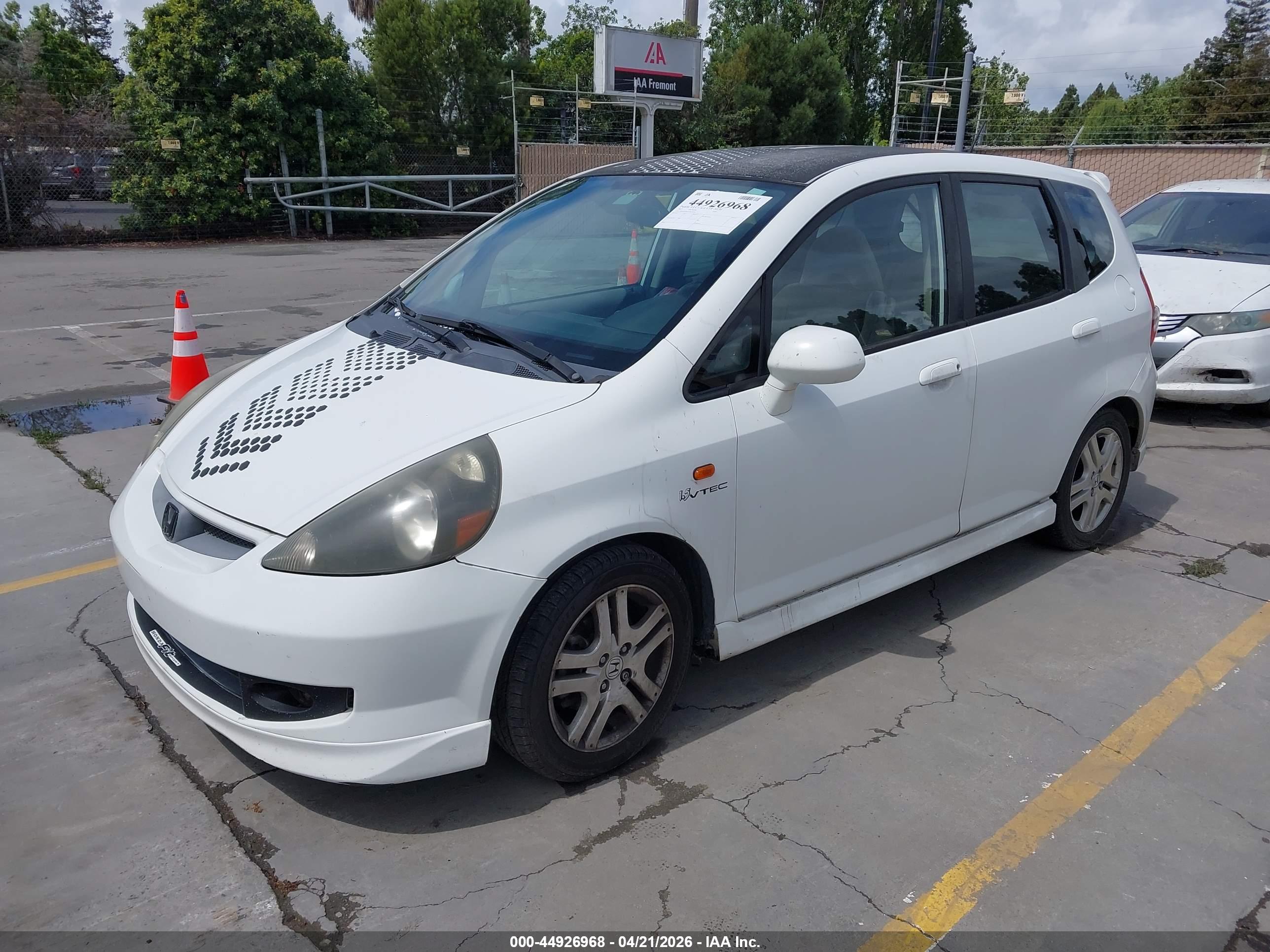 HONDA FIT image 2