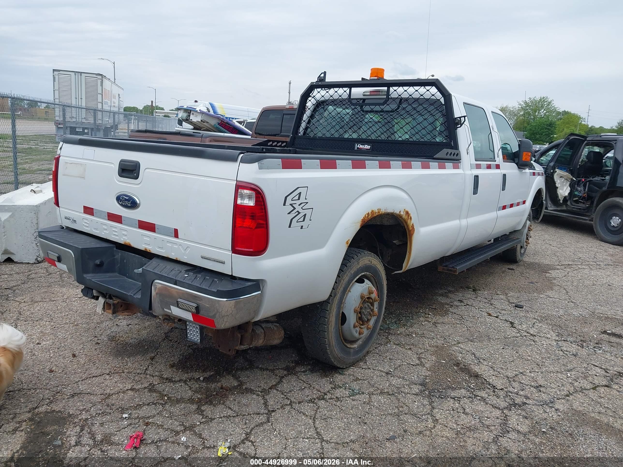 FORD F-350 image 4
