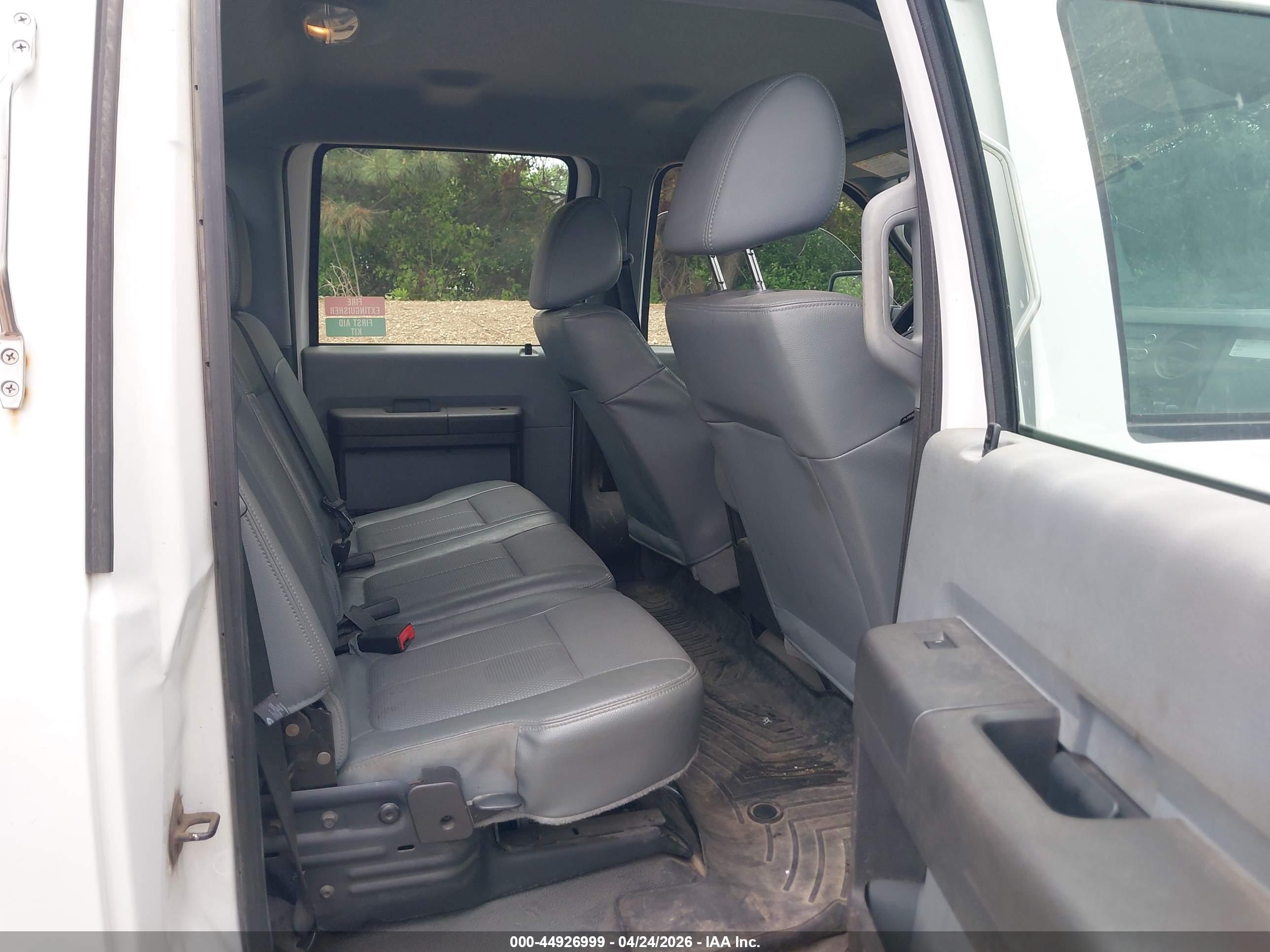 FORD F-350 image 8