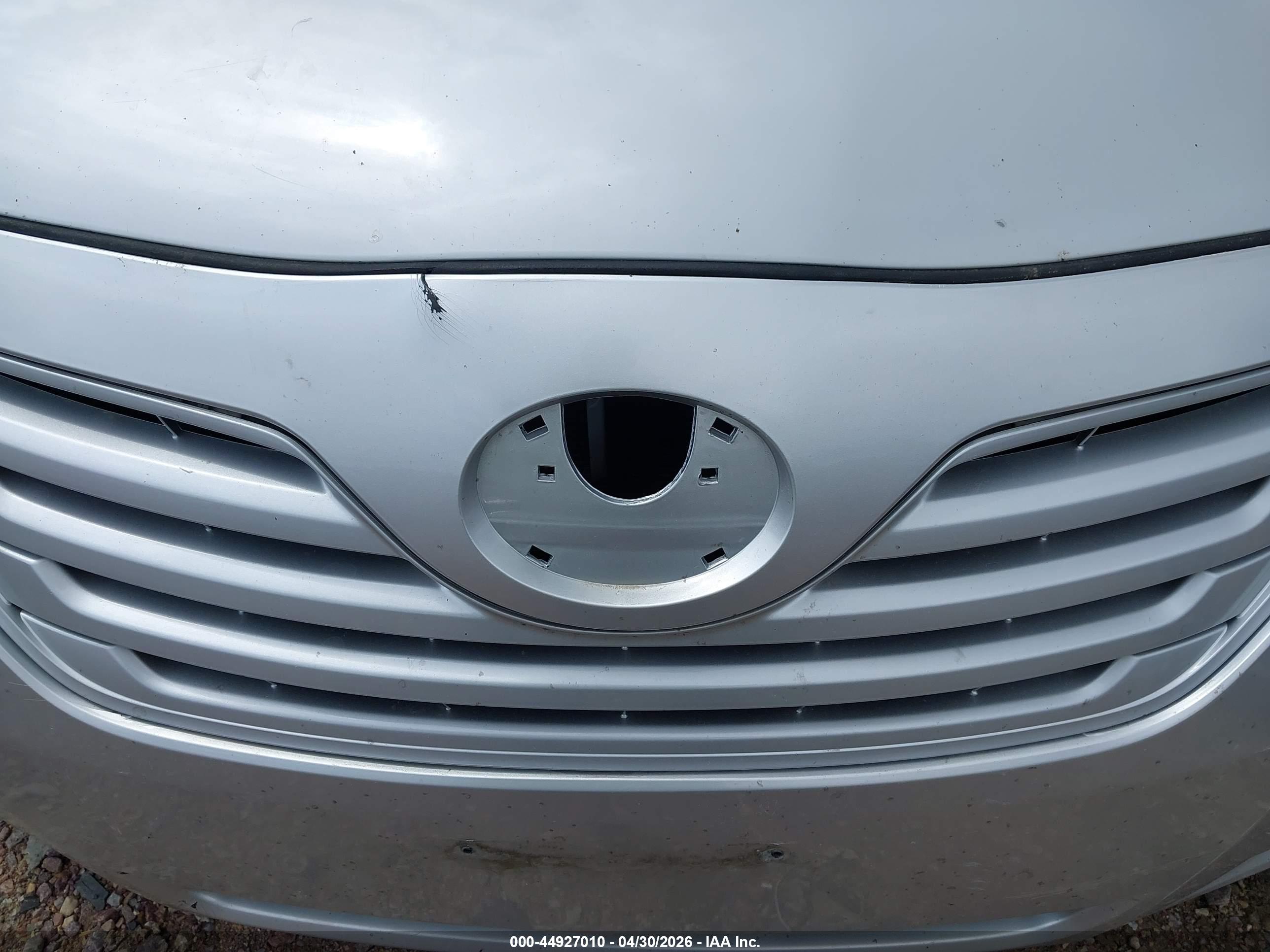 TOYOTA CAMRY image 6