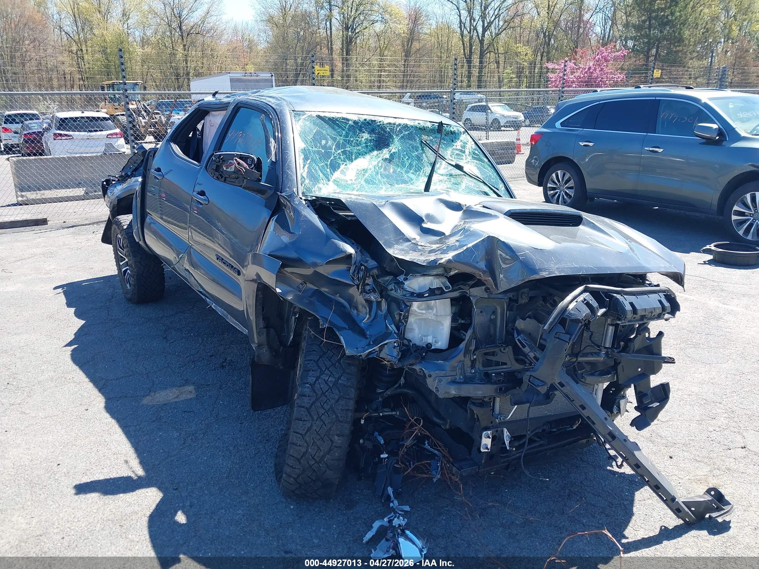 TOYOTA TACOMA image 6