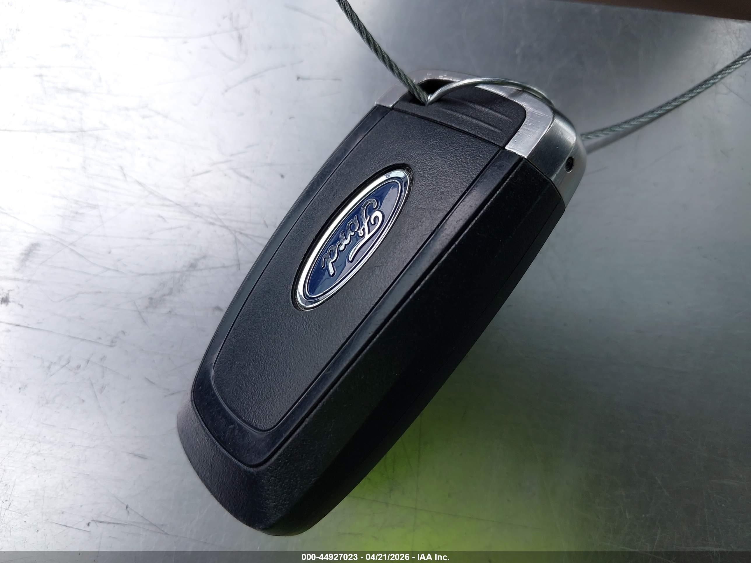 FORD ESCAPE image 11