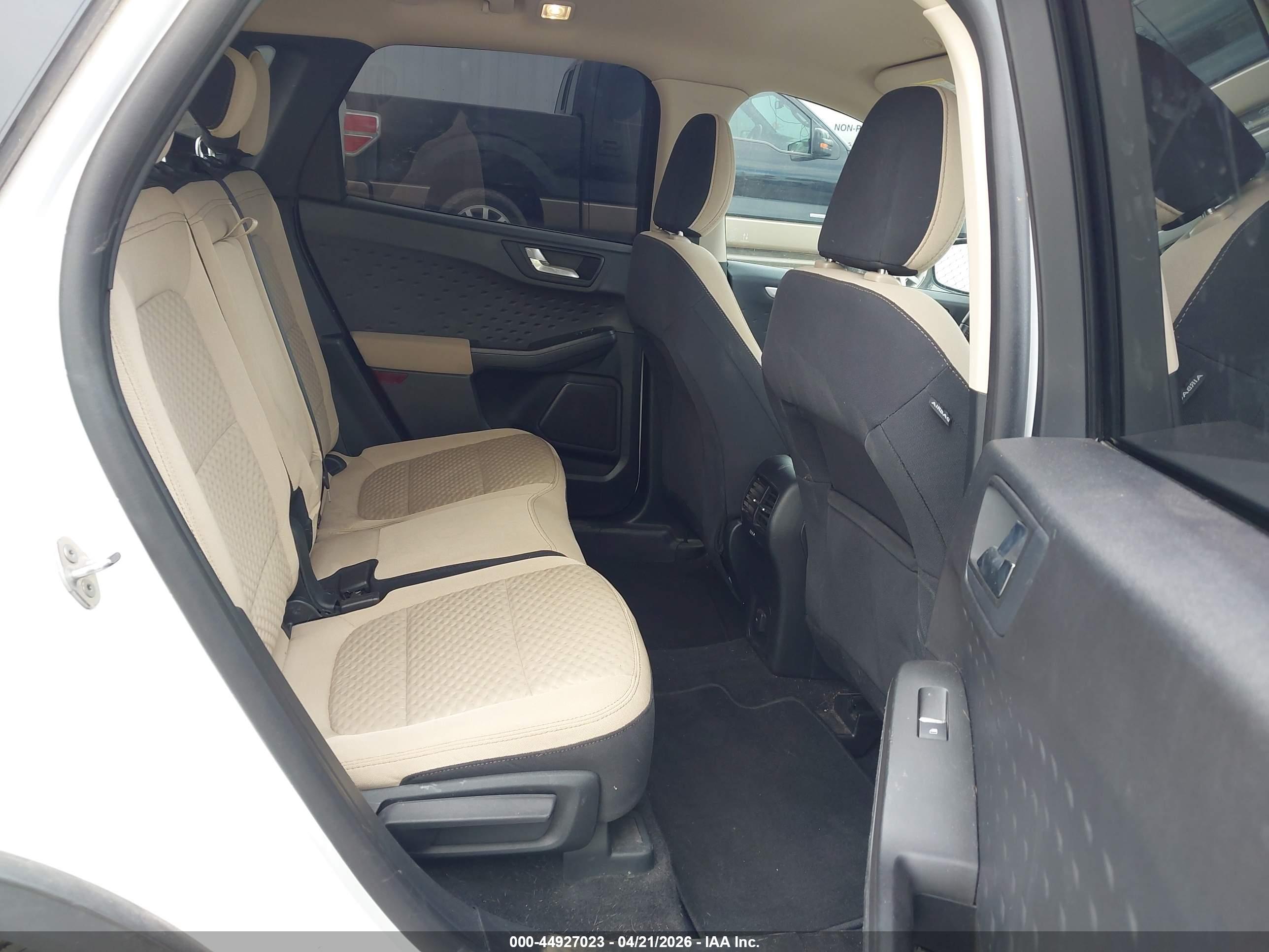 FORD ESCAPE image 8