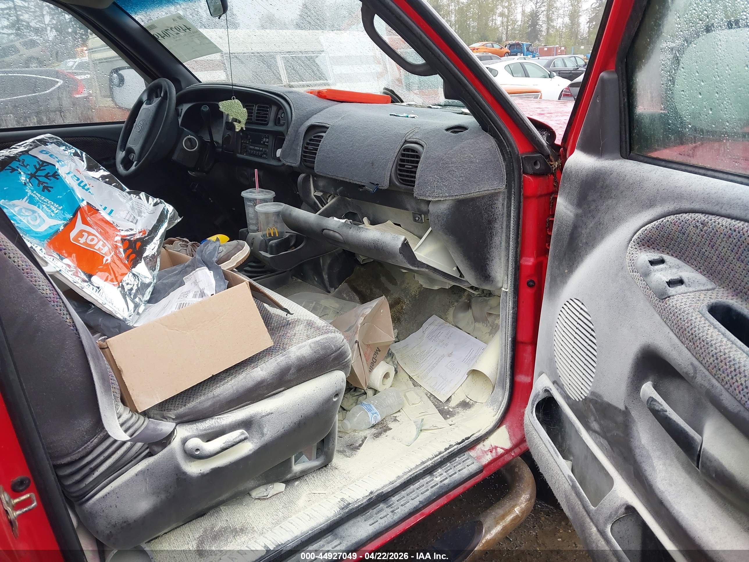 DODGE RAM image 5