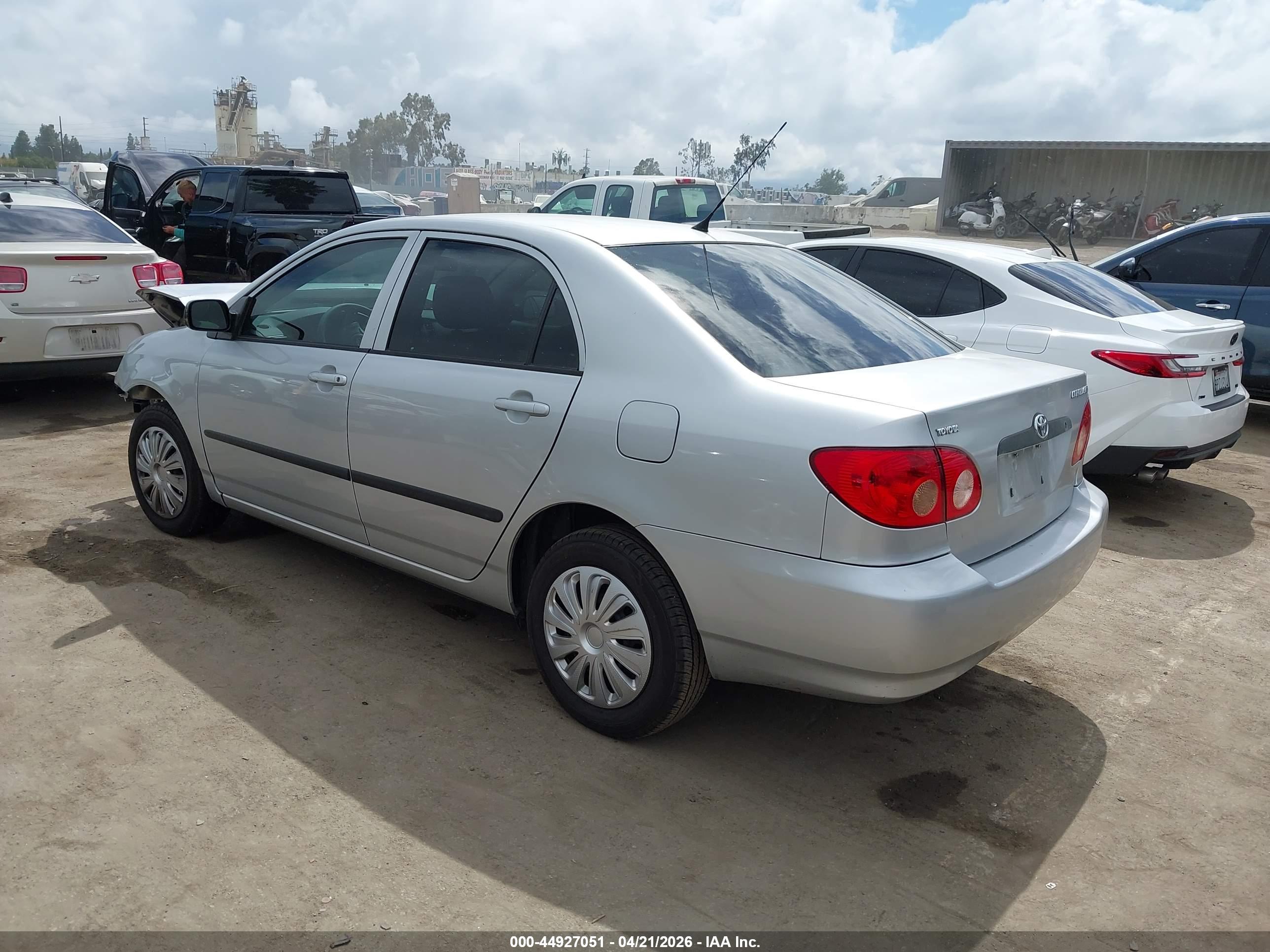 TOYOTA COROLLA image 3