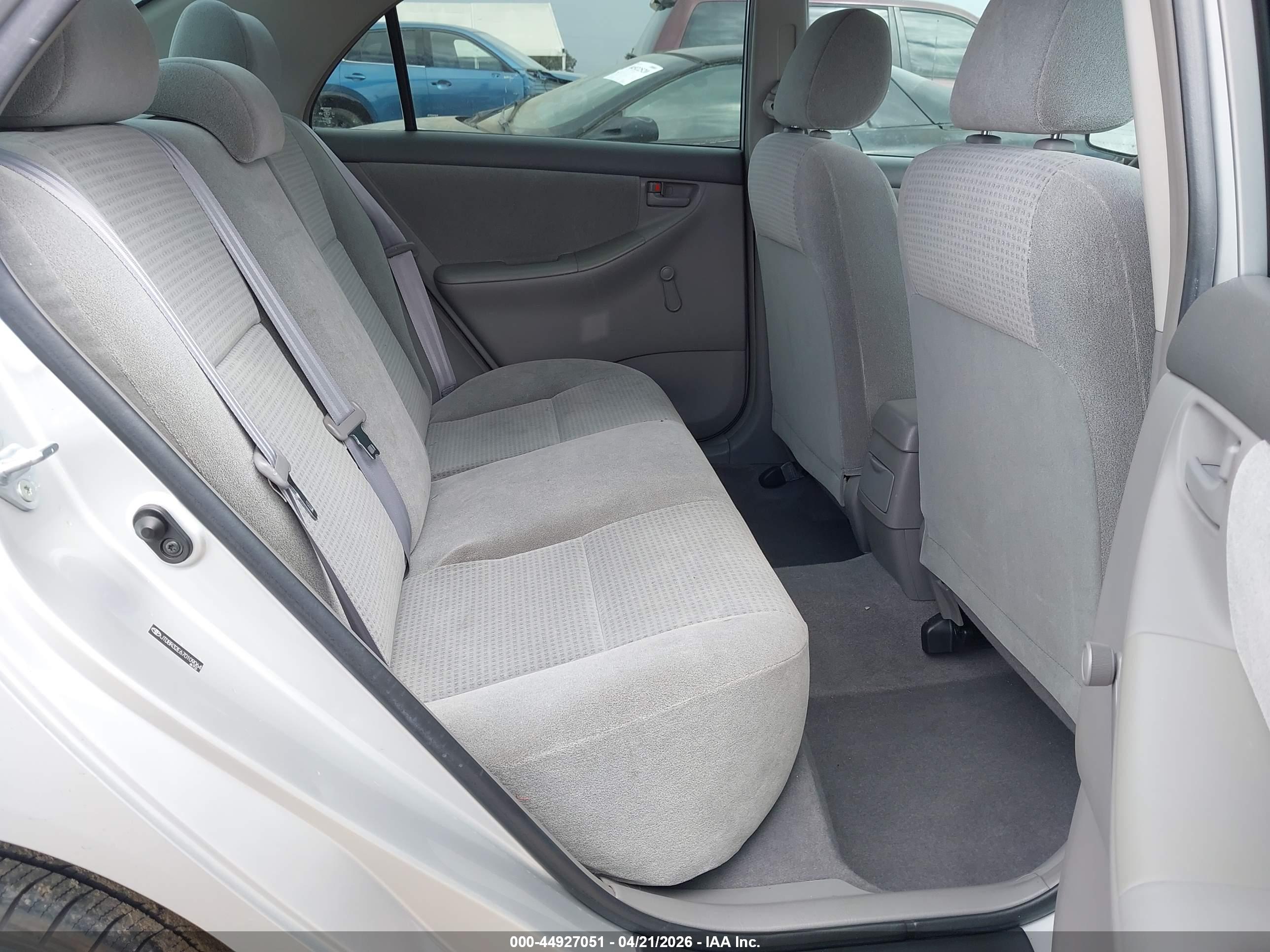 TOYOTA COROLLA image 8