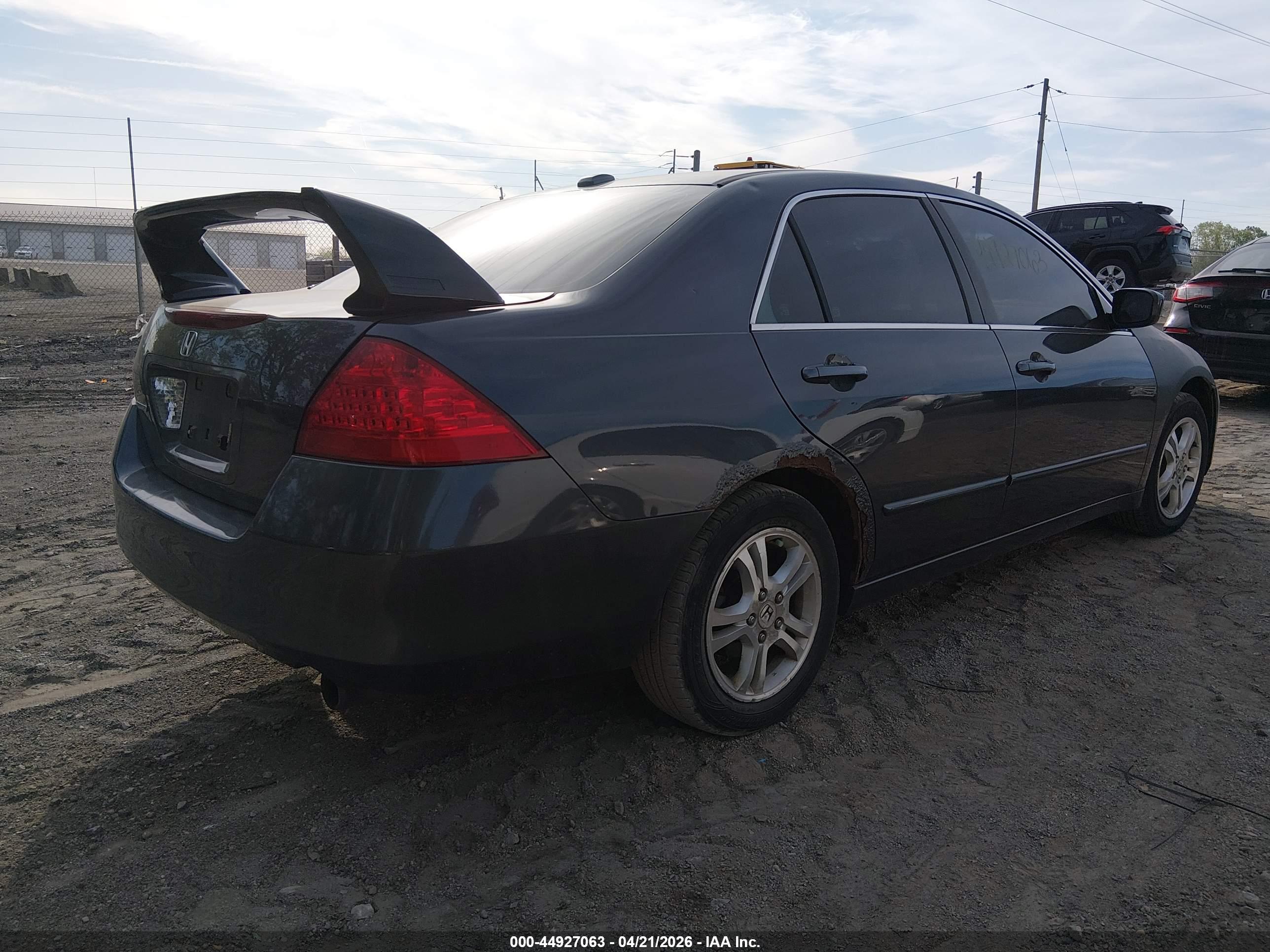 HONDA ACCORD image 4