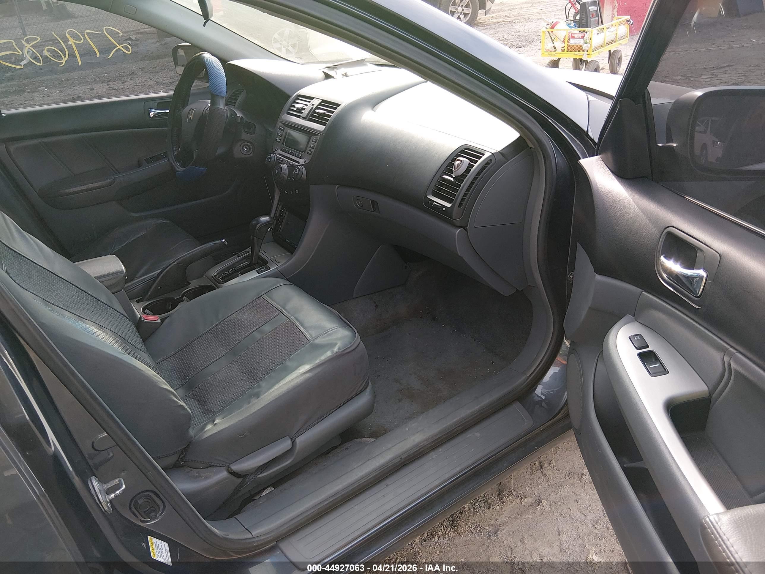 HONDA ACCORD image 5