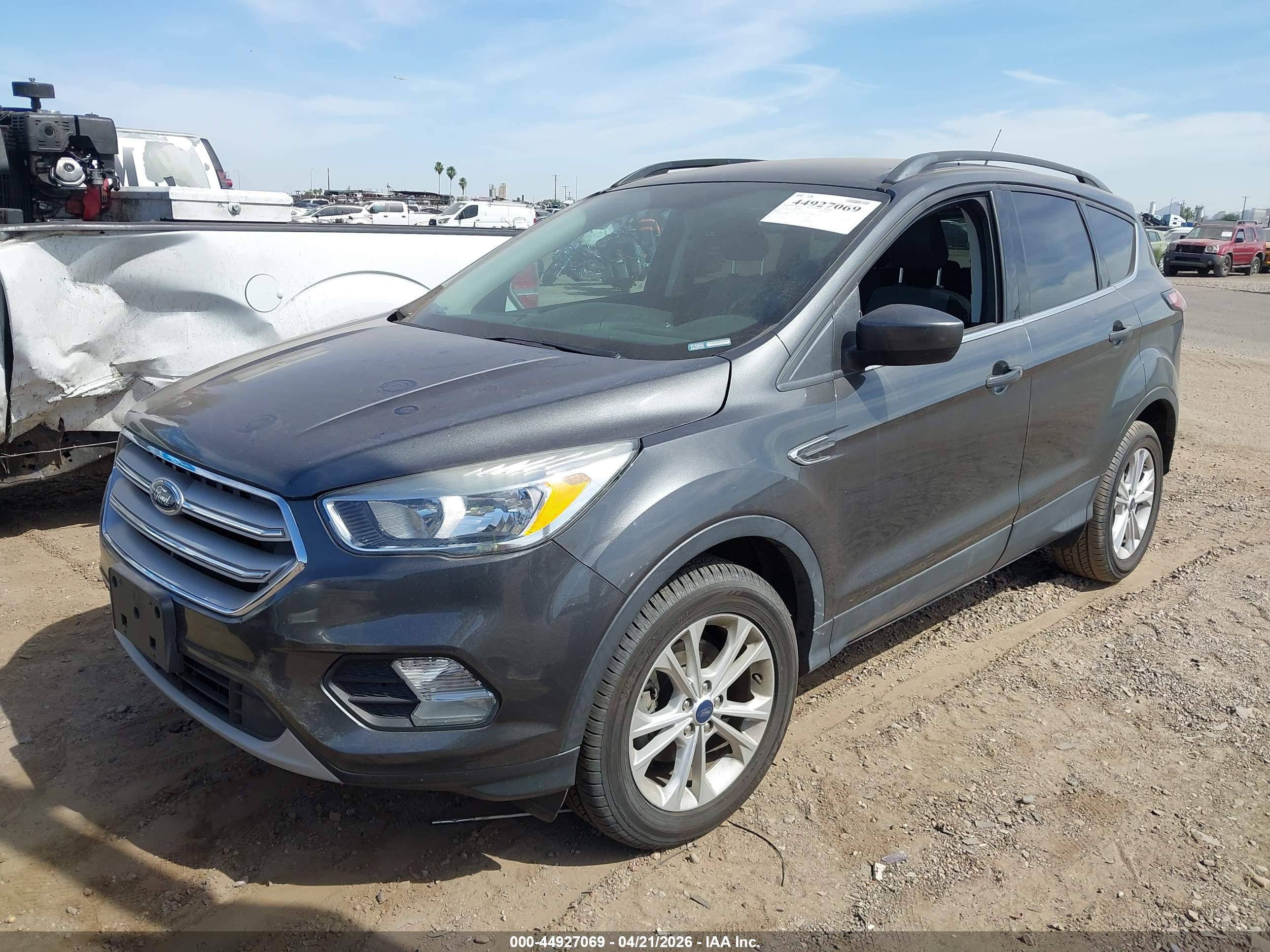 FORD ESCAPE image 2