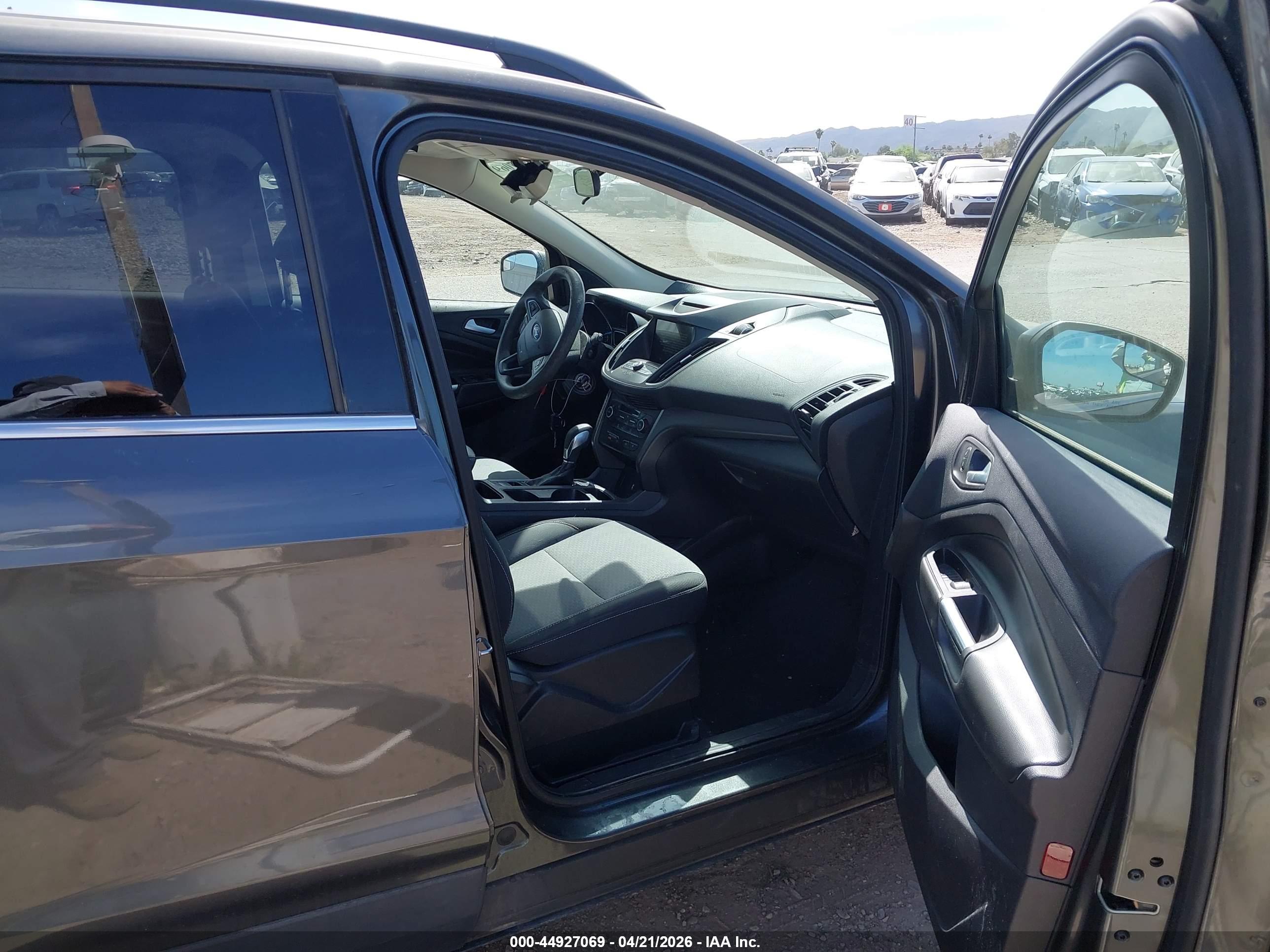 FORD ESCAPE image 5