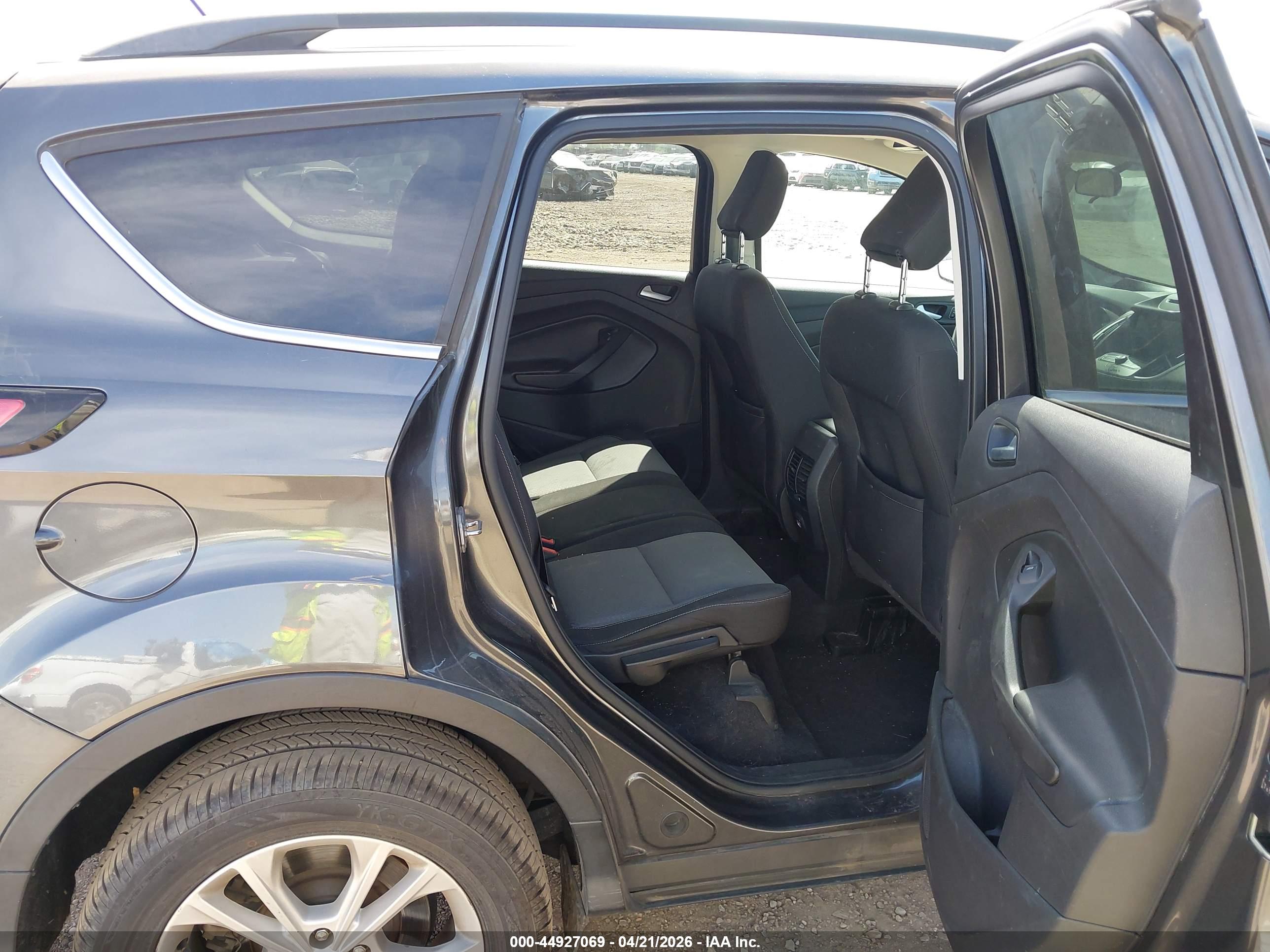 FORD ESCAPE image 8