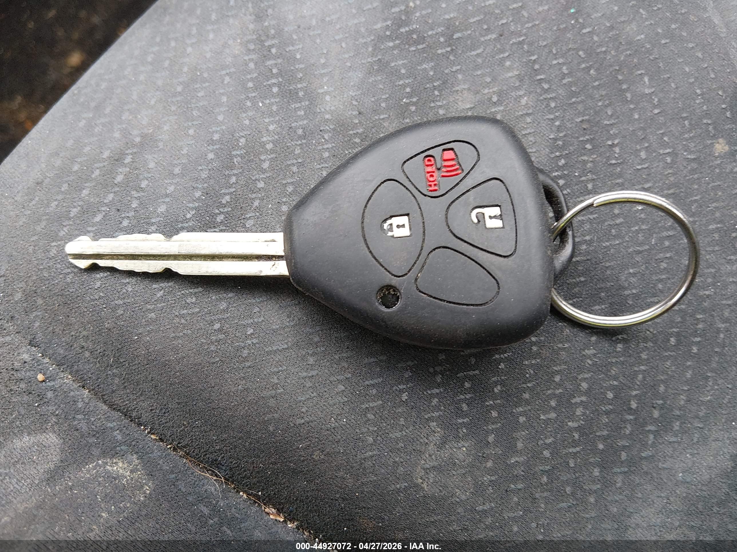 TOYOTA YARIS image 11