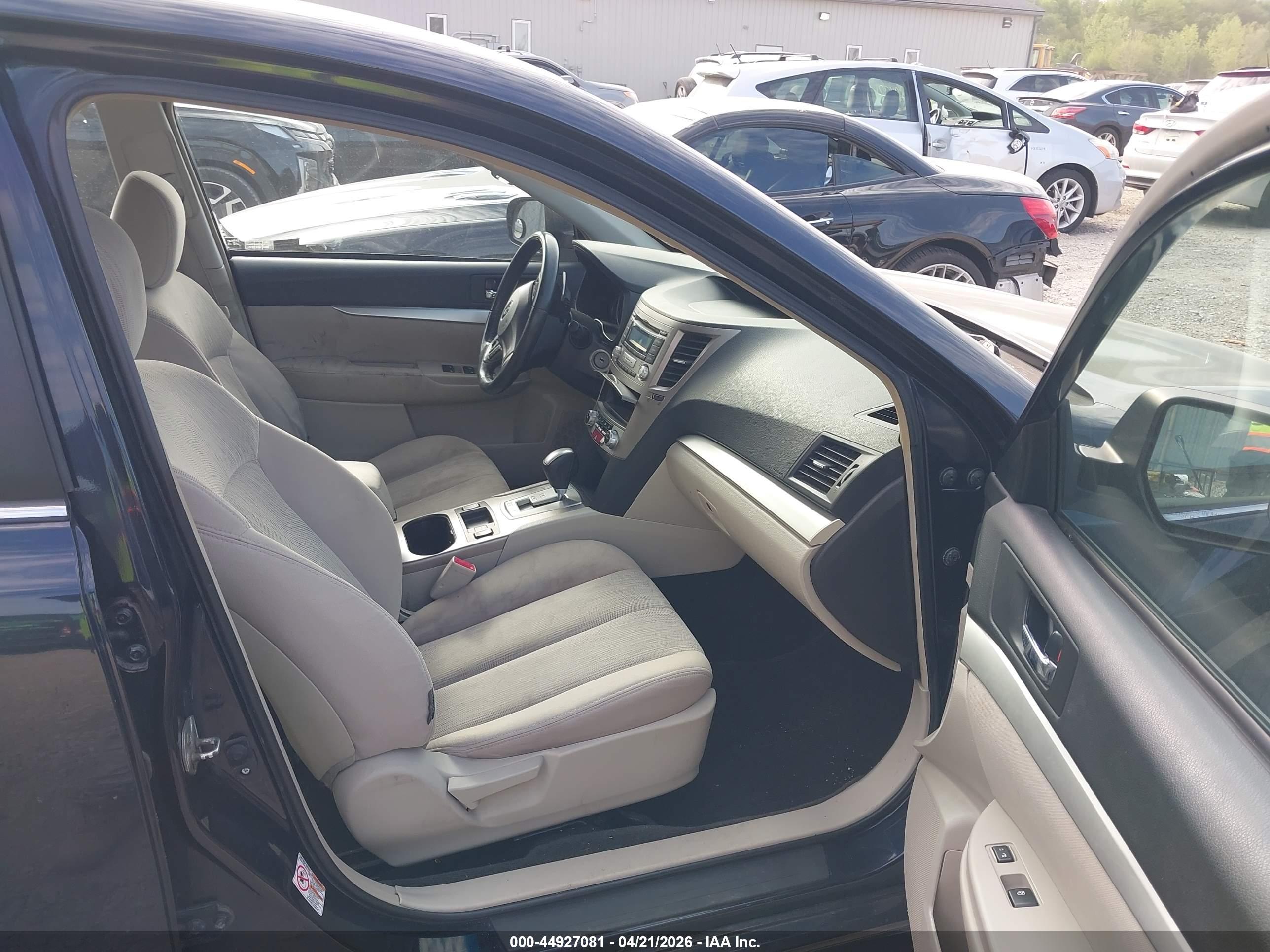 SUBARU LEGACY image 5
