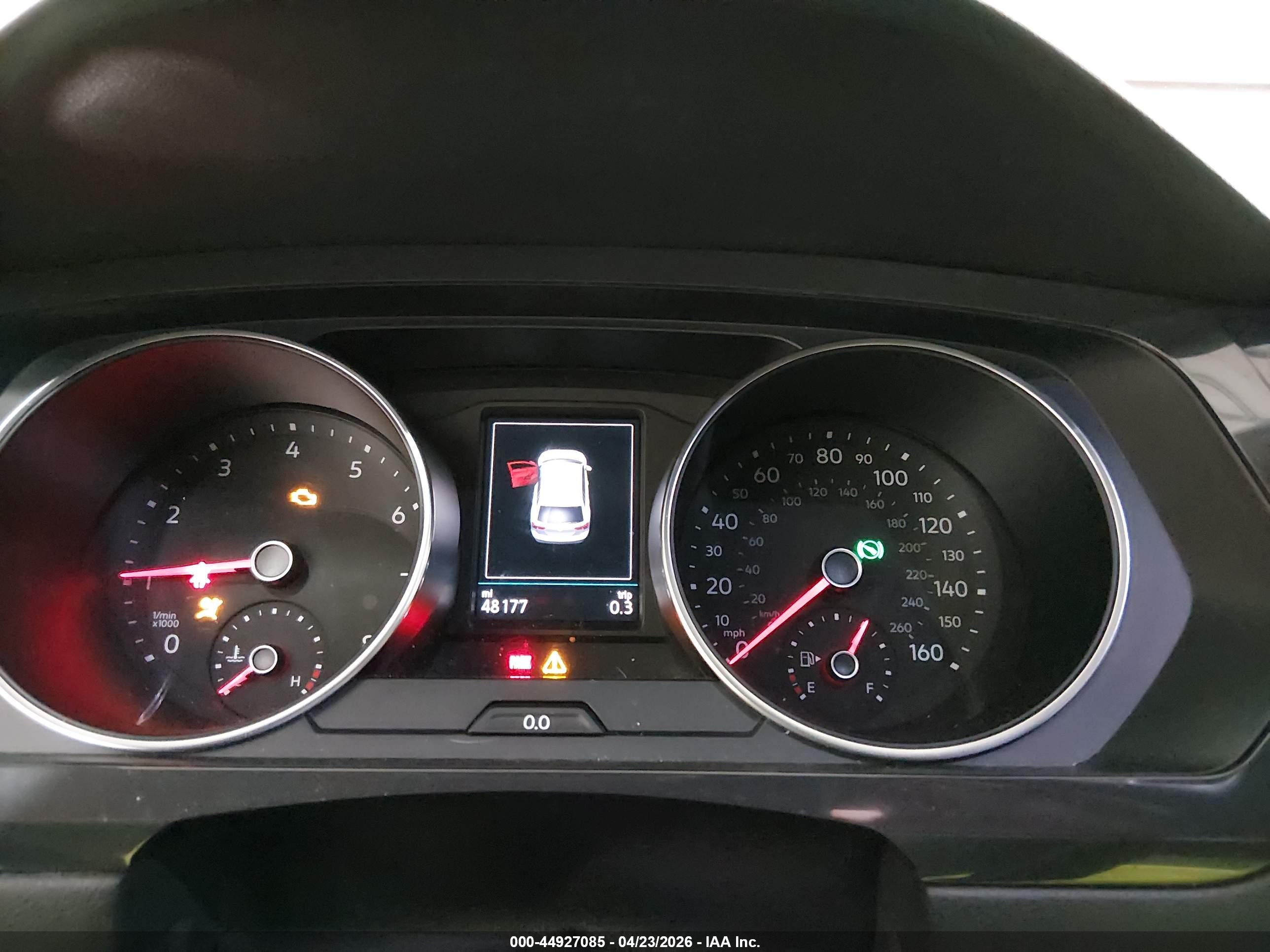 VOLKSWAGEN TIGUAN image 7