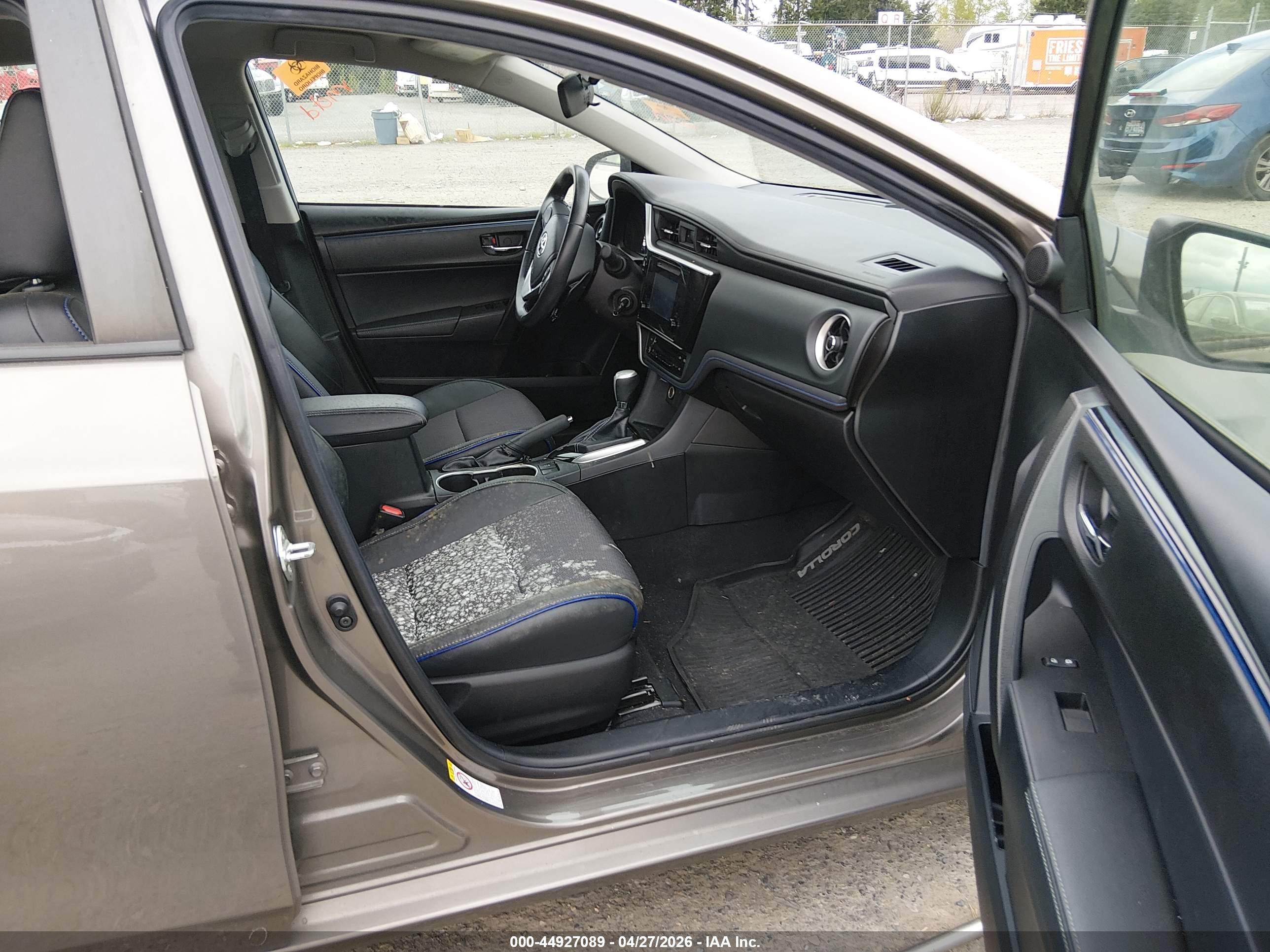 TOYOTA COROLLA image 5