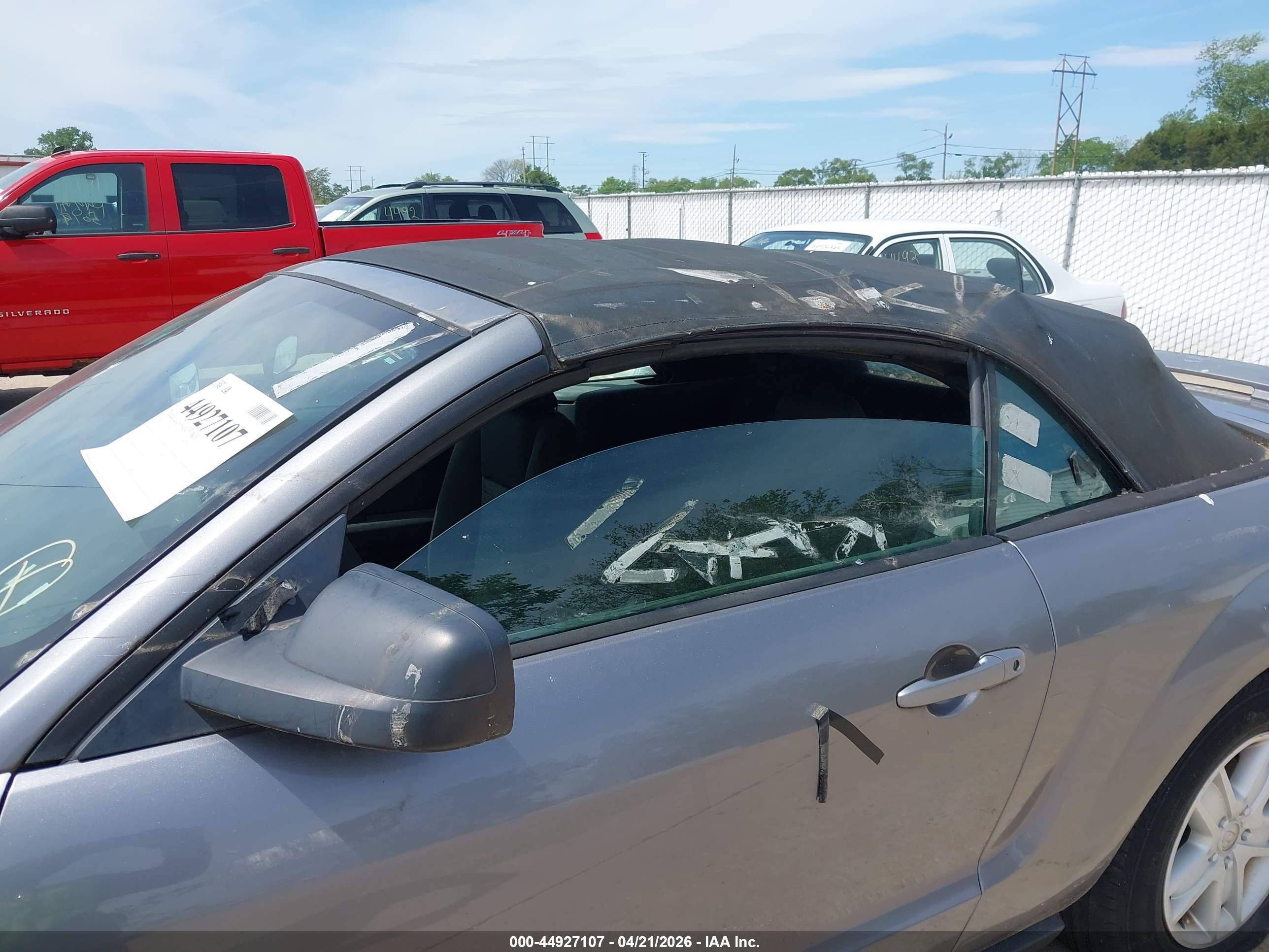 FORD MUSTANG image 6
