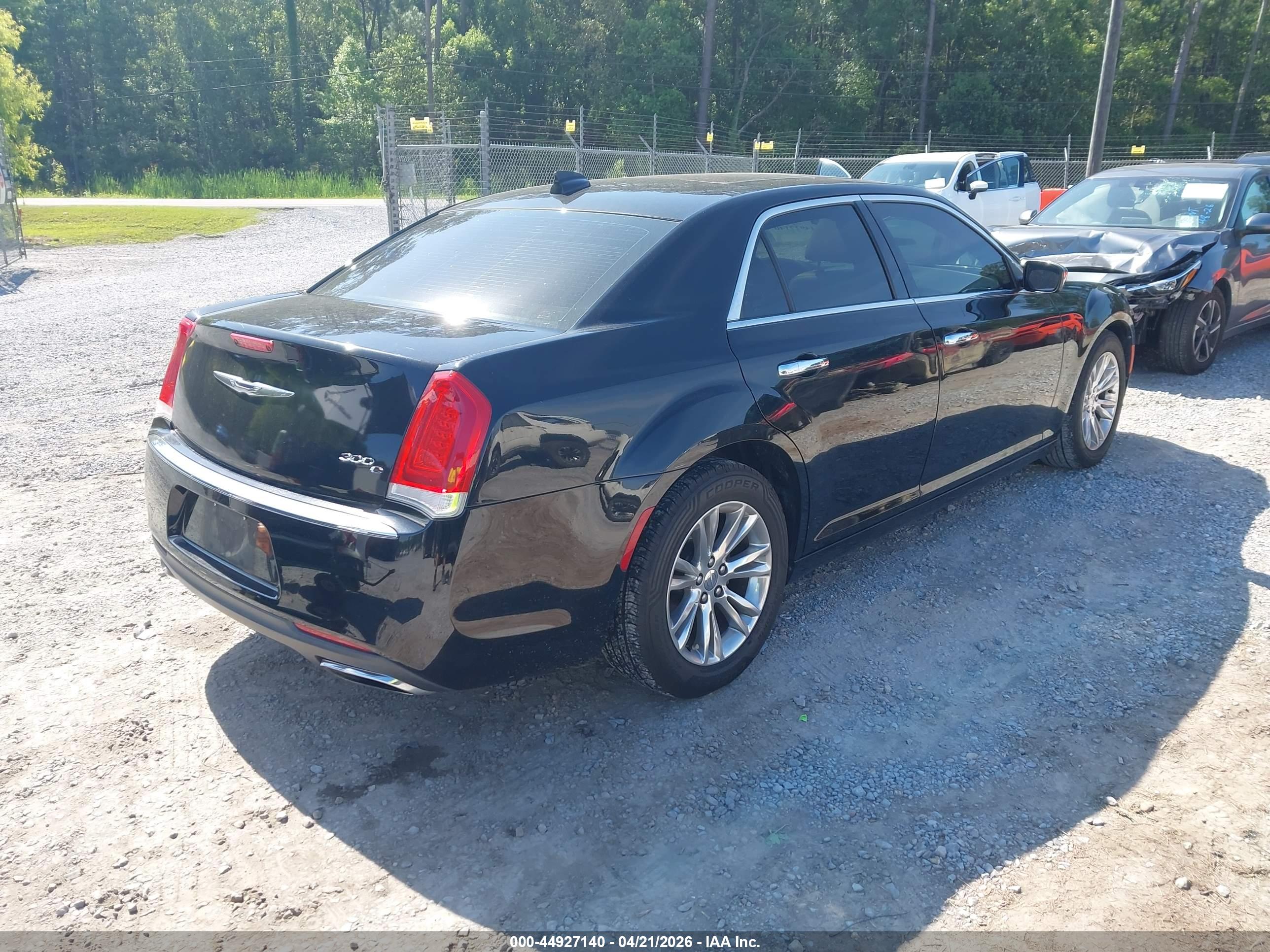 CHRYSLER 300C image 4