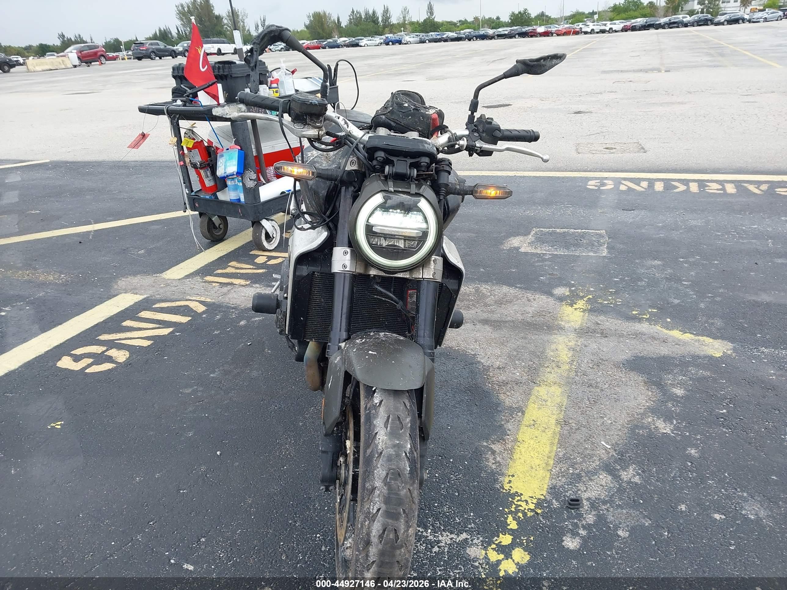 HONDA CB1000 image 5