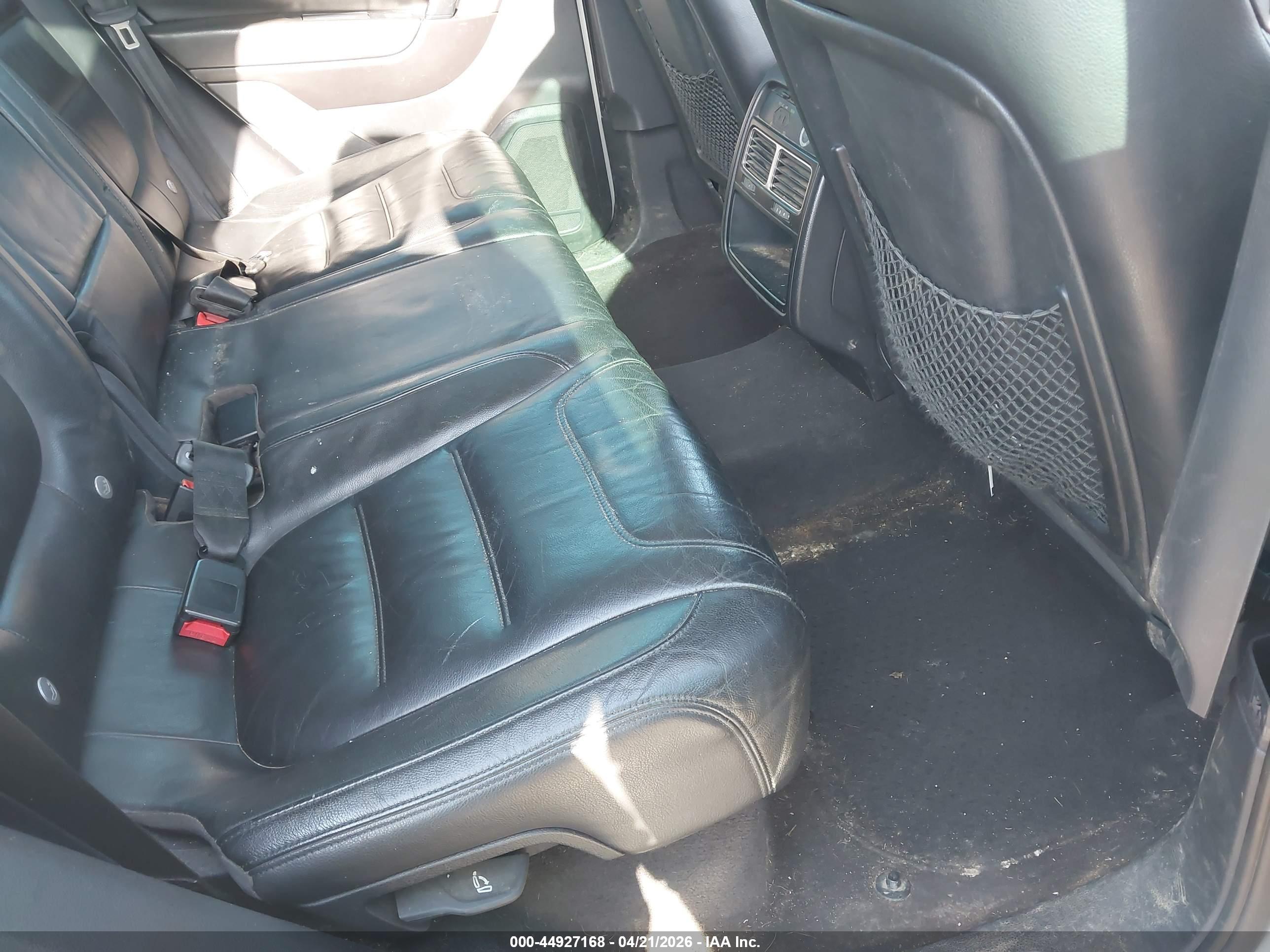 VOLKSWAGEN TOUAREG image 8