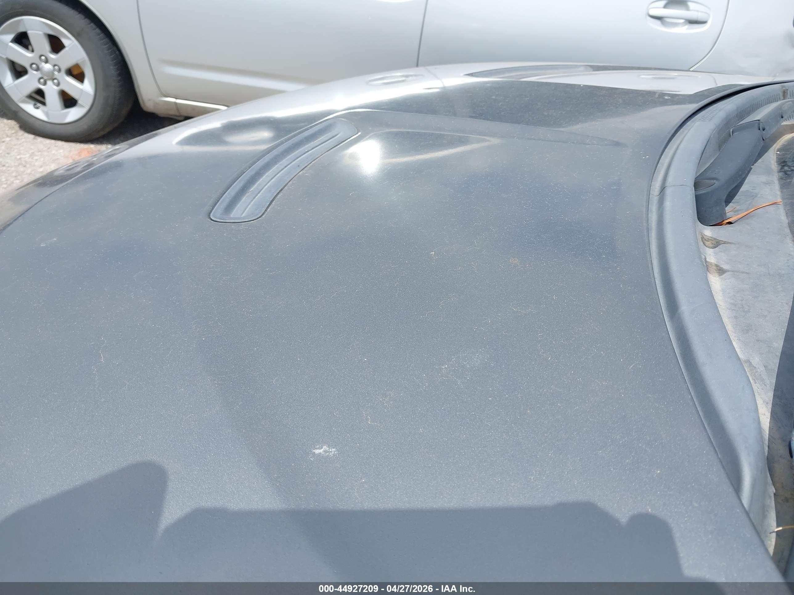 HYUNDAI VELOSTER image 6