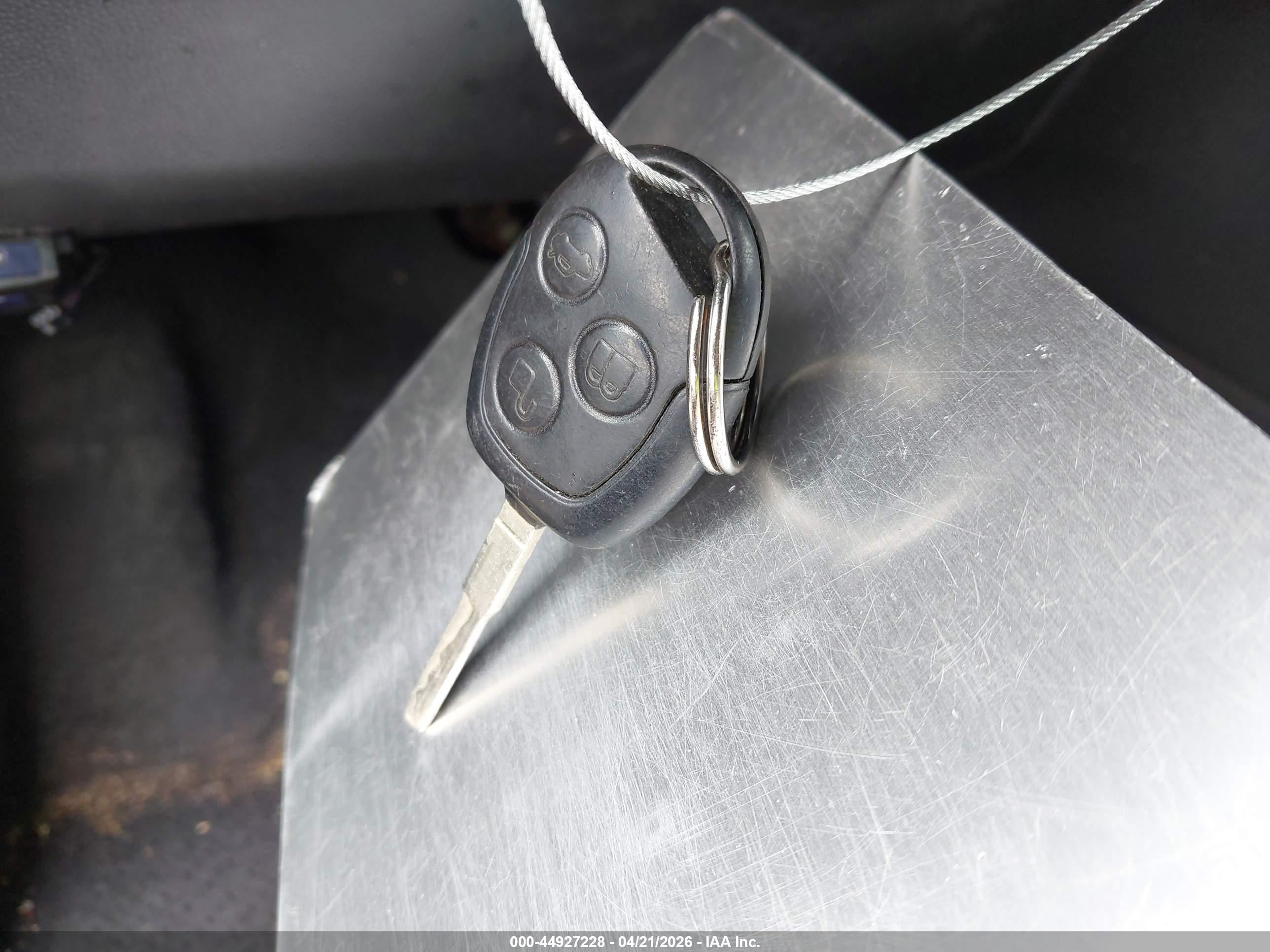 FORD FIESTA image 11