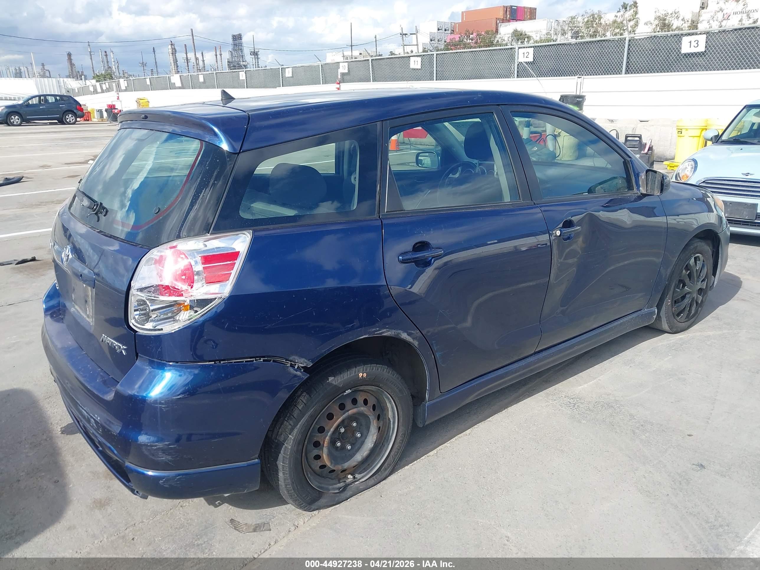 TOYOTA MATRIX image 4