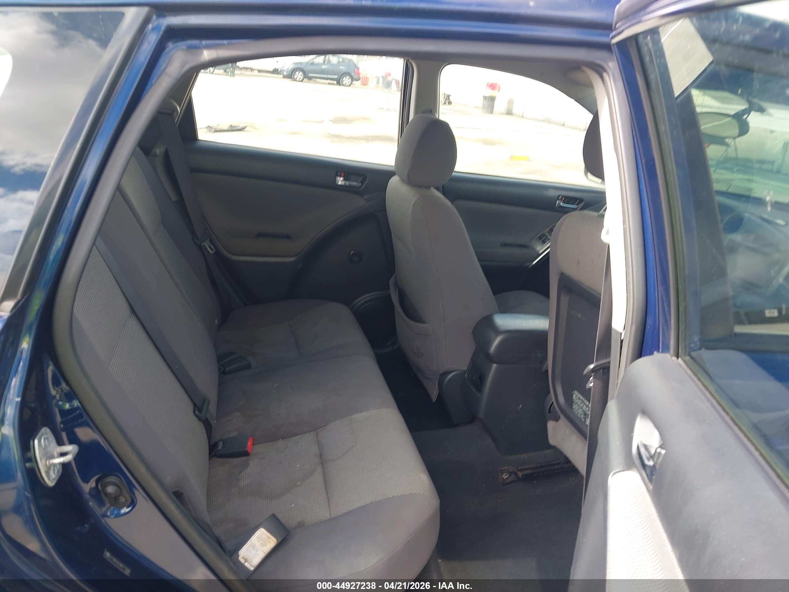 TOYOTA MATRIX image 8