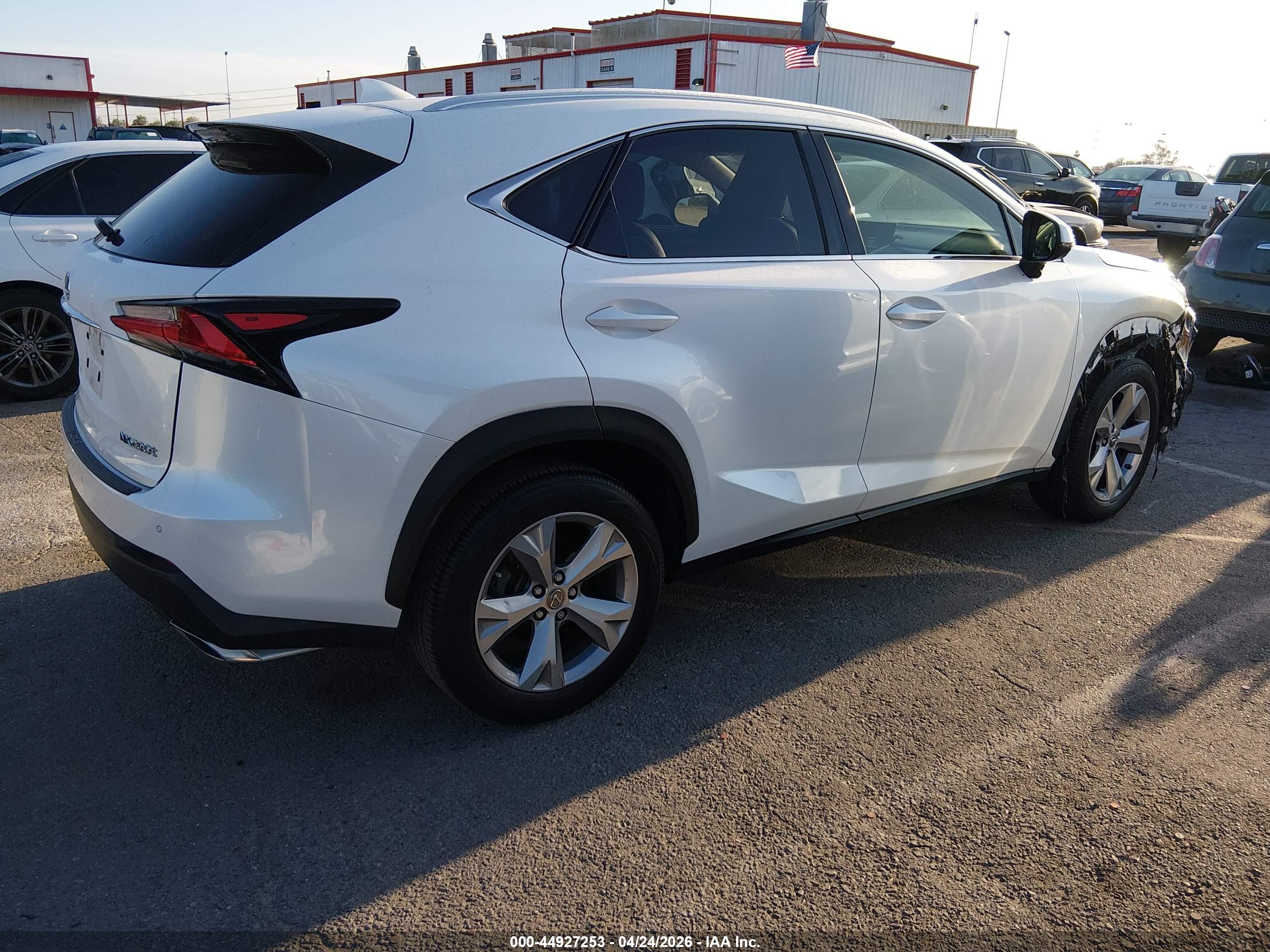 LEXUS NX image 4
