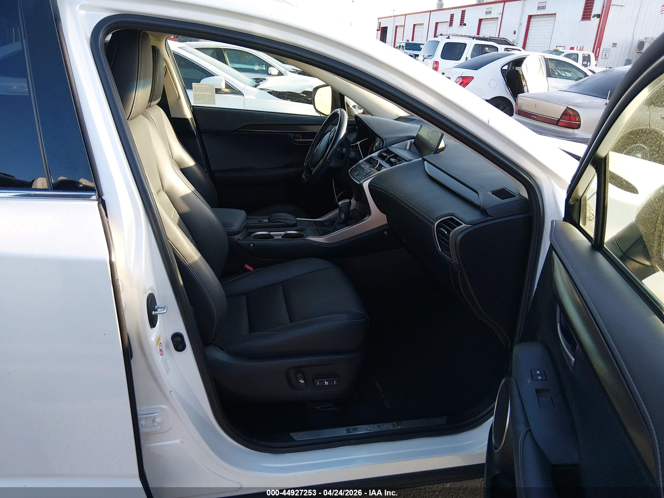 LEXUS NX image 5