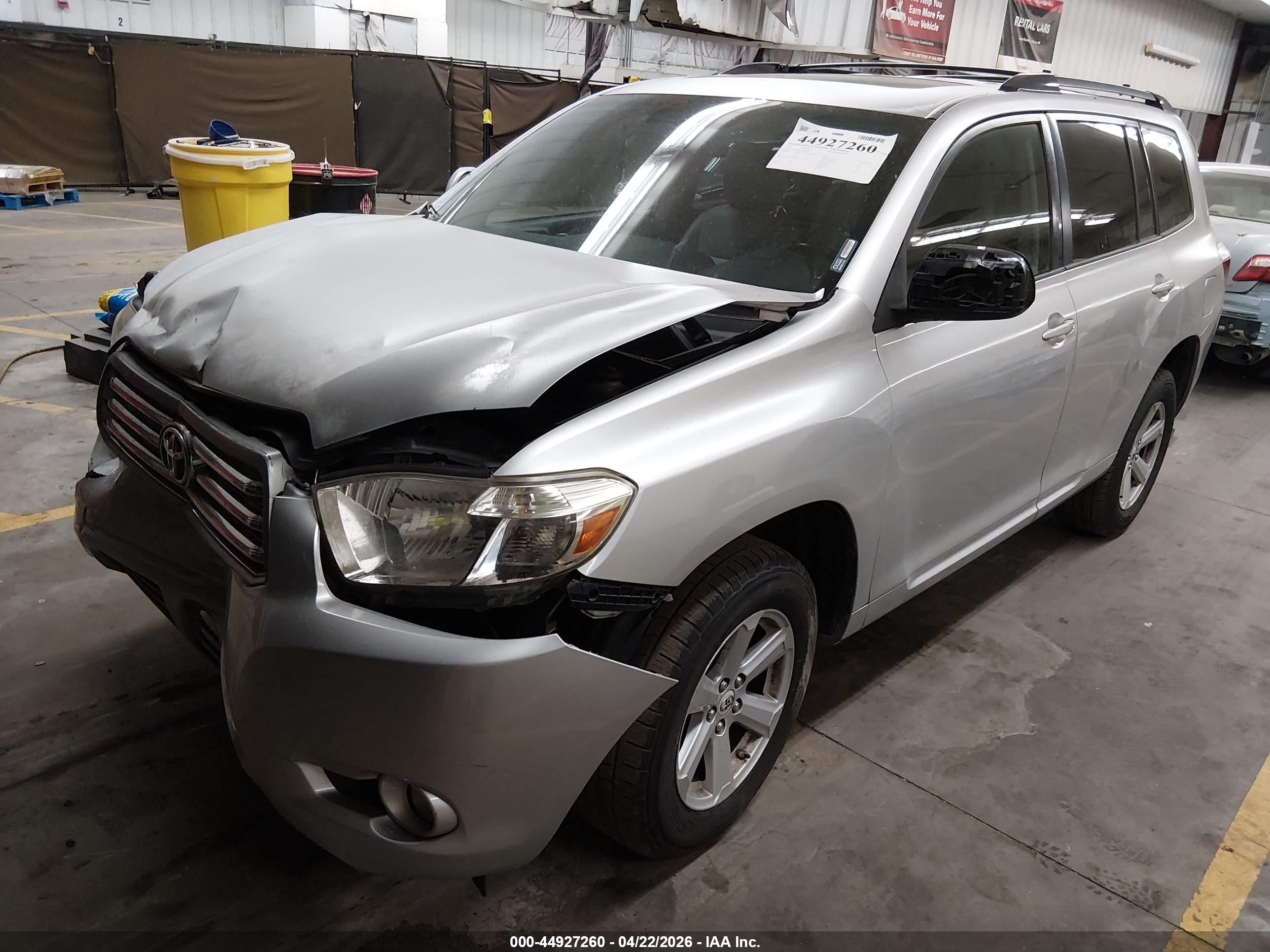 TOYOTA HIGHLANDER image 2