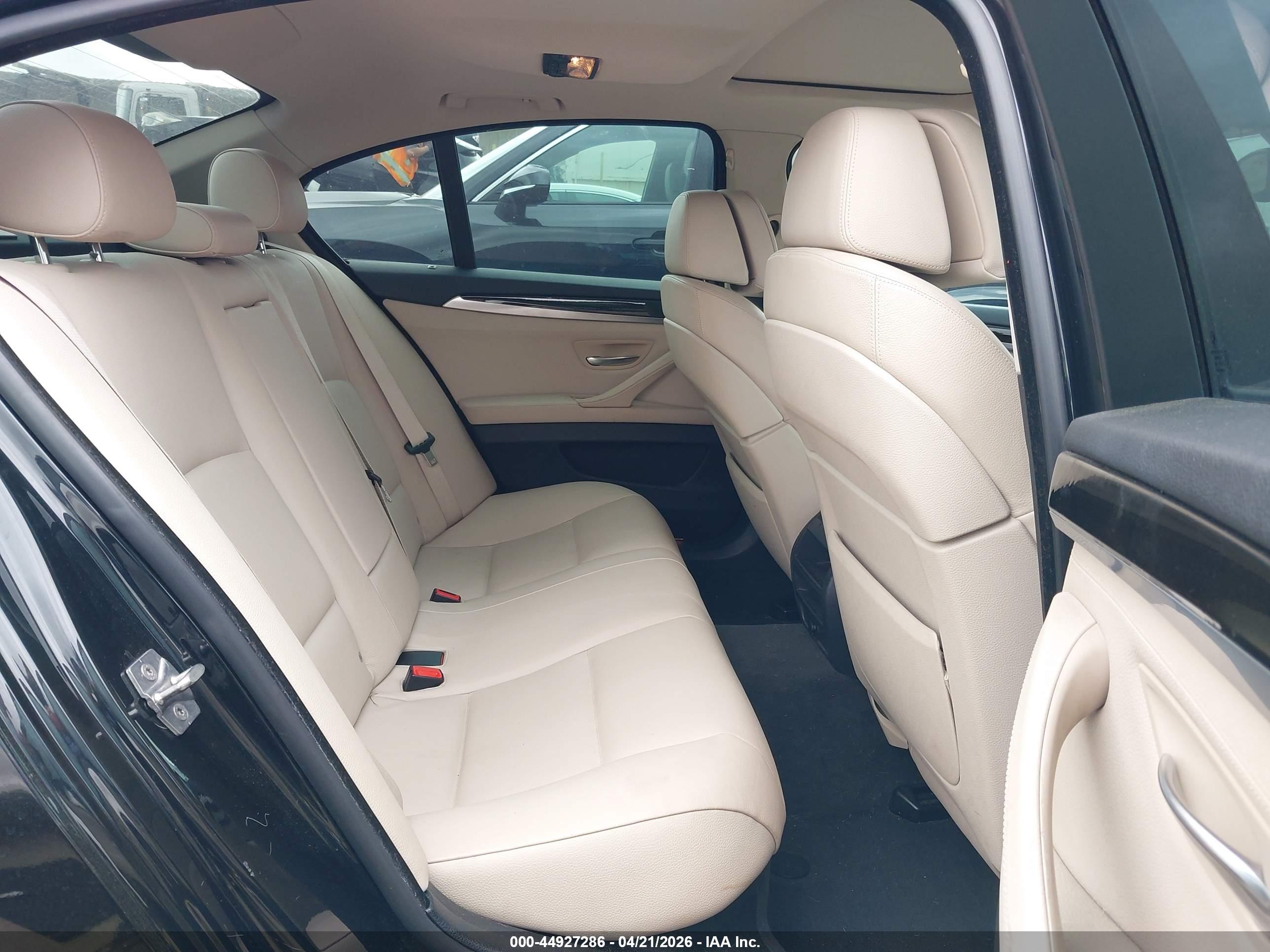 BMW 535I image 8