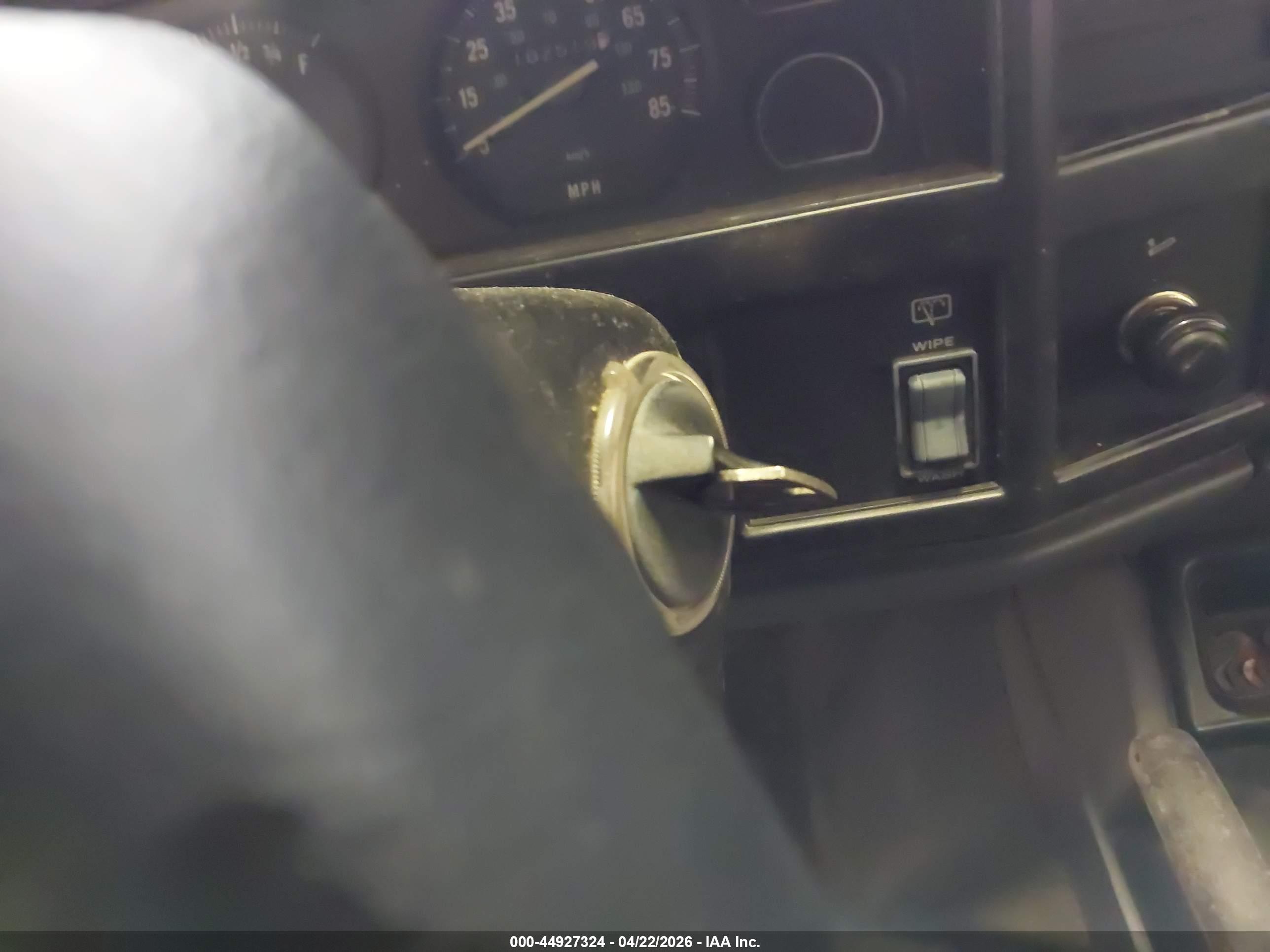 JEEP CHEROKEE image 11