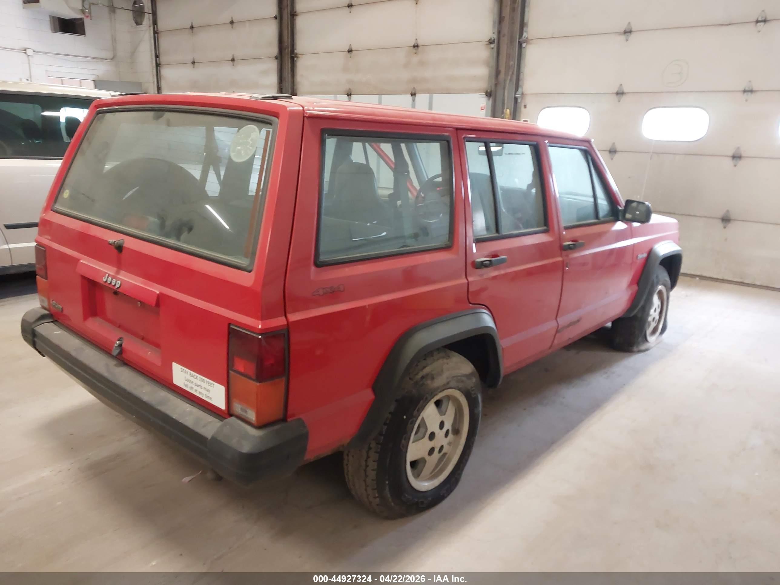 JEEP CHEROKEE image 4
