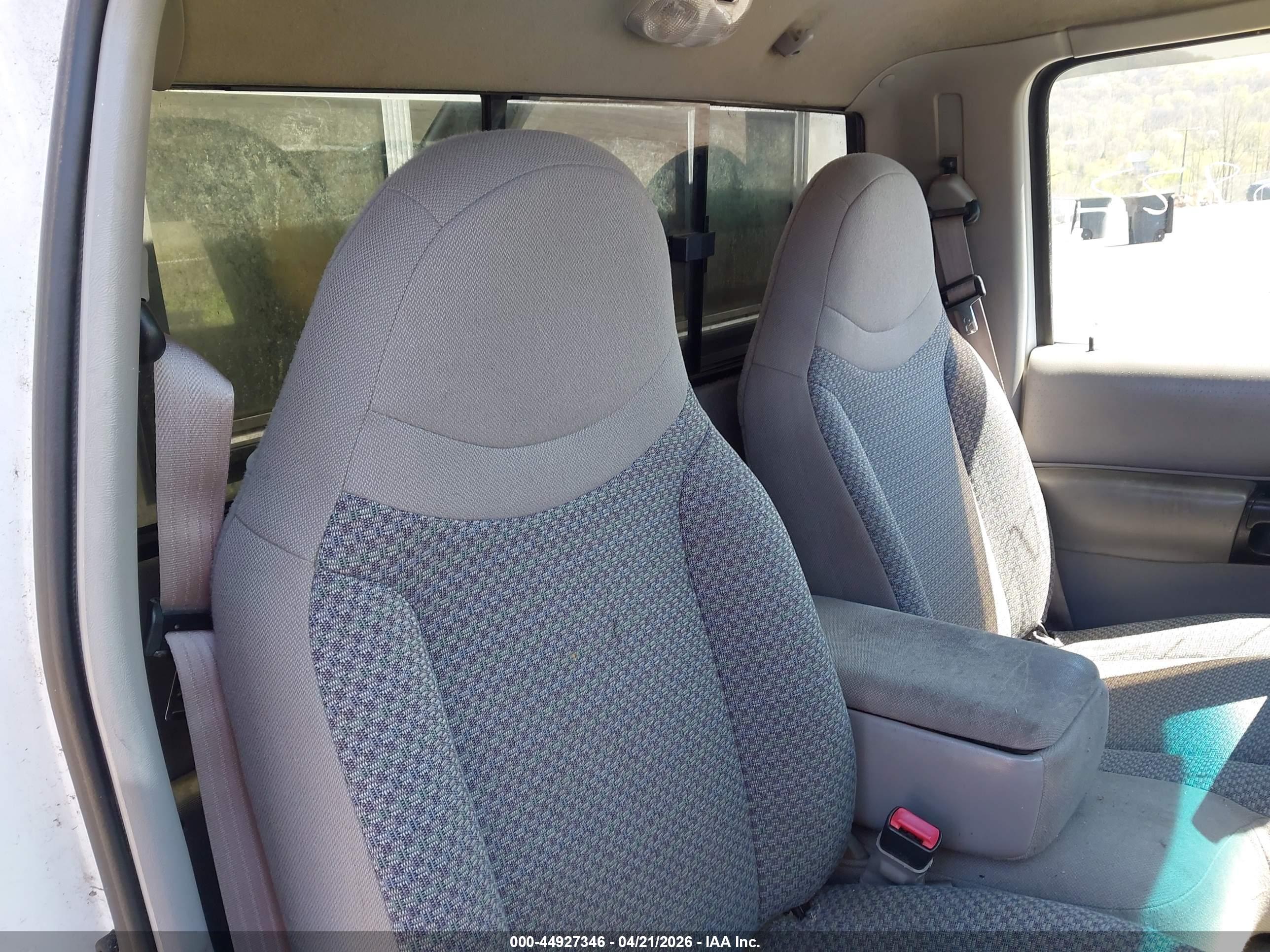 FORD RANGER image 8