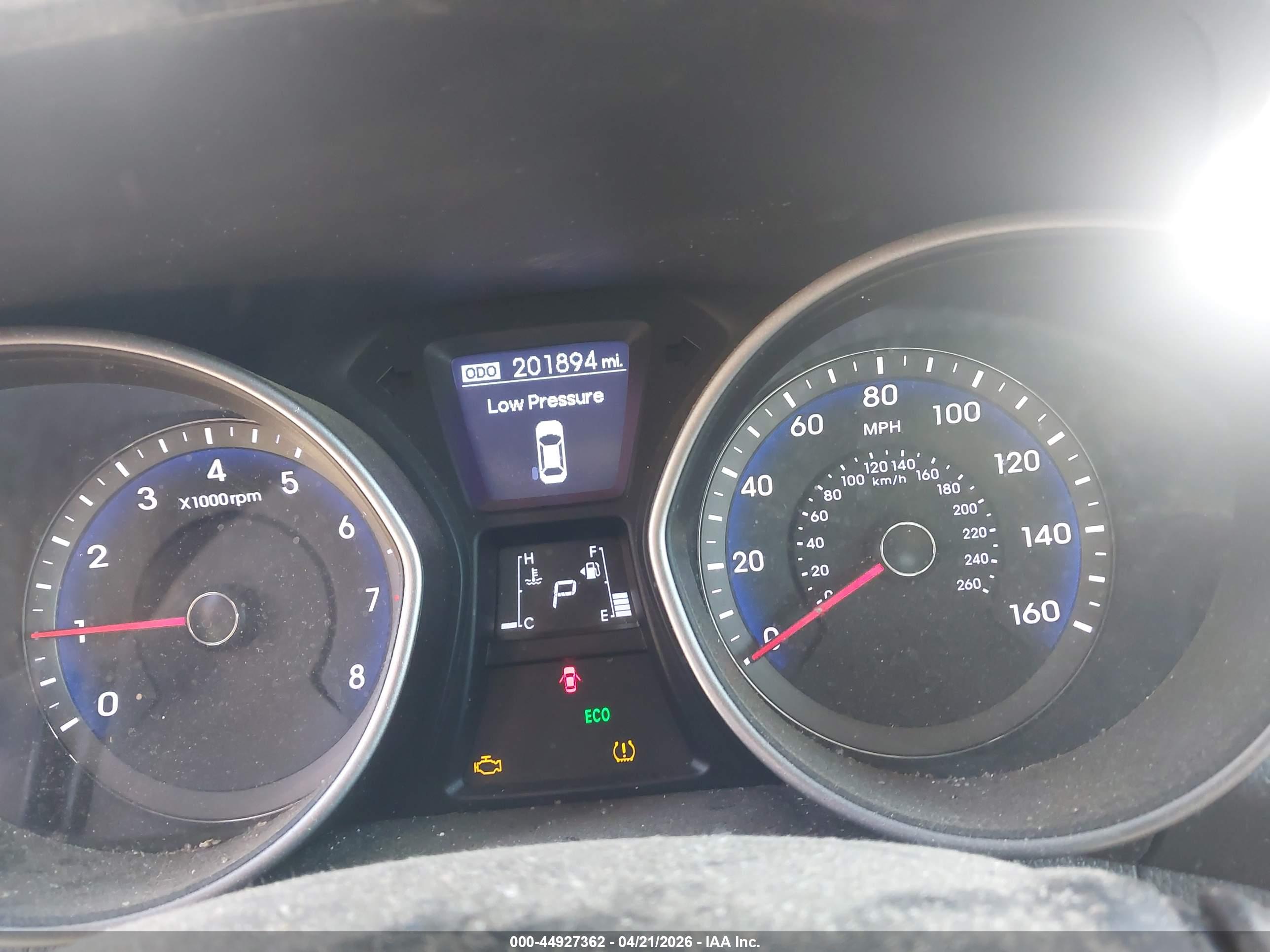 HYUNDAI ELANTRA image 7