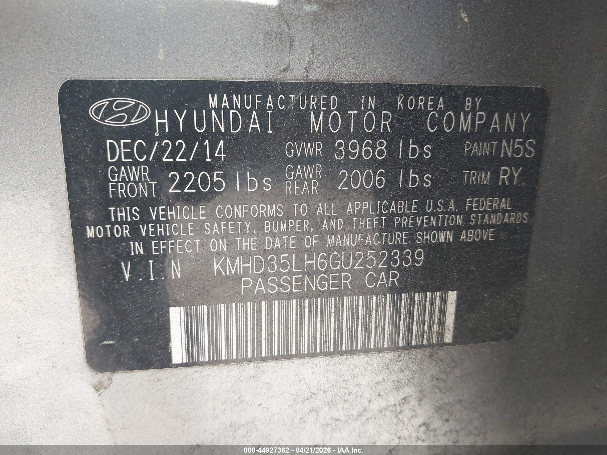 HYUNDAI ELANTRA image 9